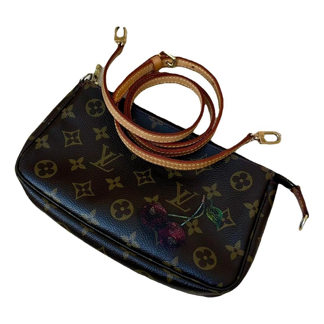Pochette Accessoire leather handbag