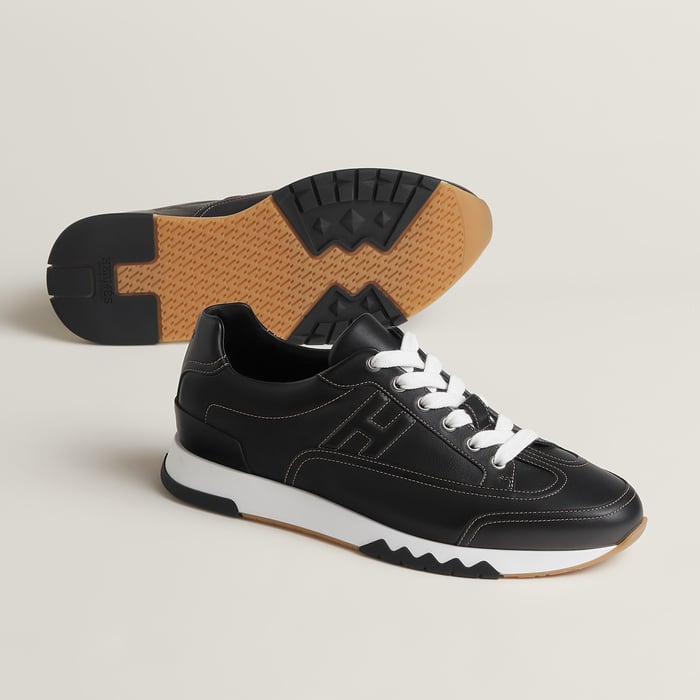 Noir Trail Sneaker