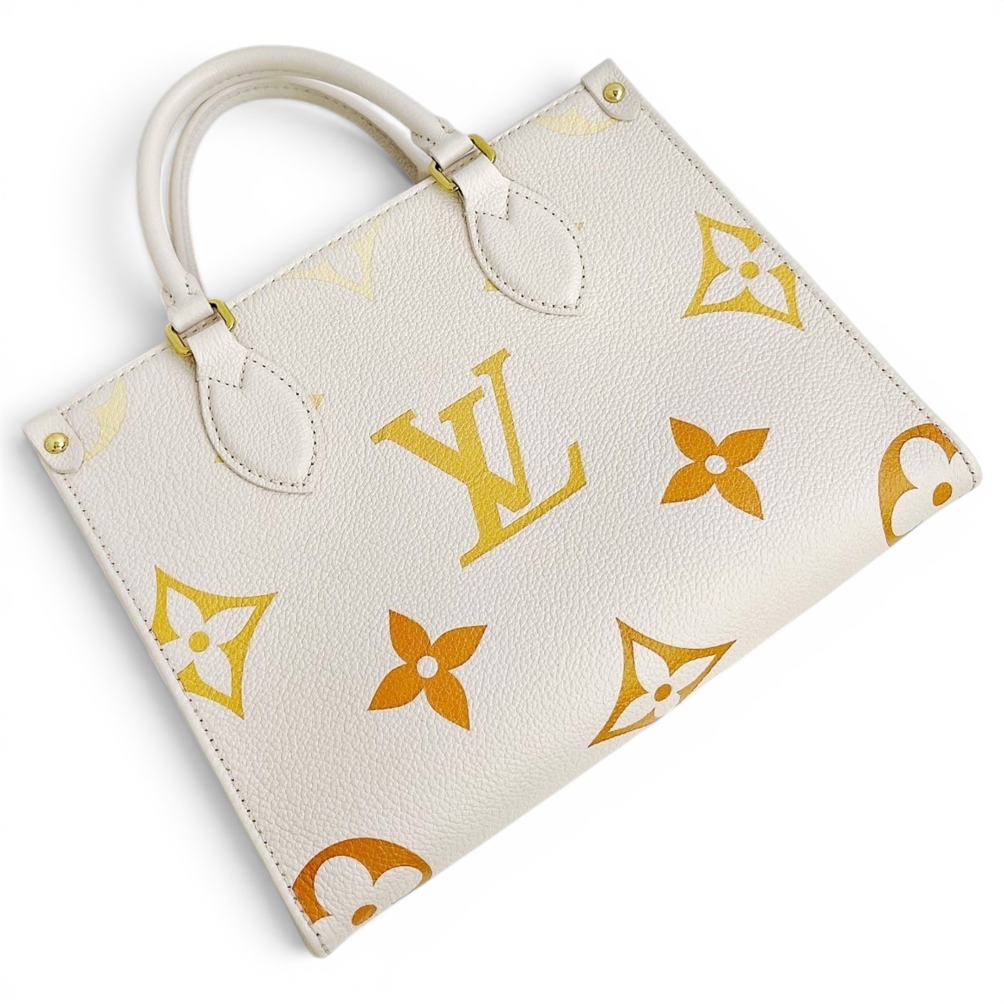 Onthego leather handbag