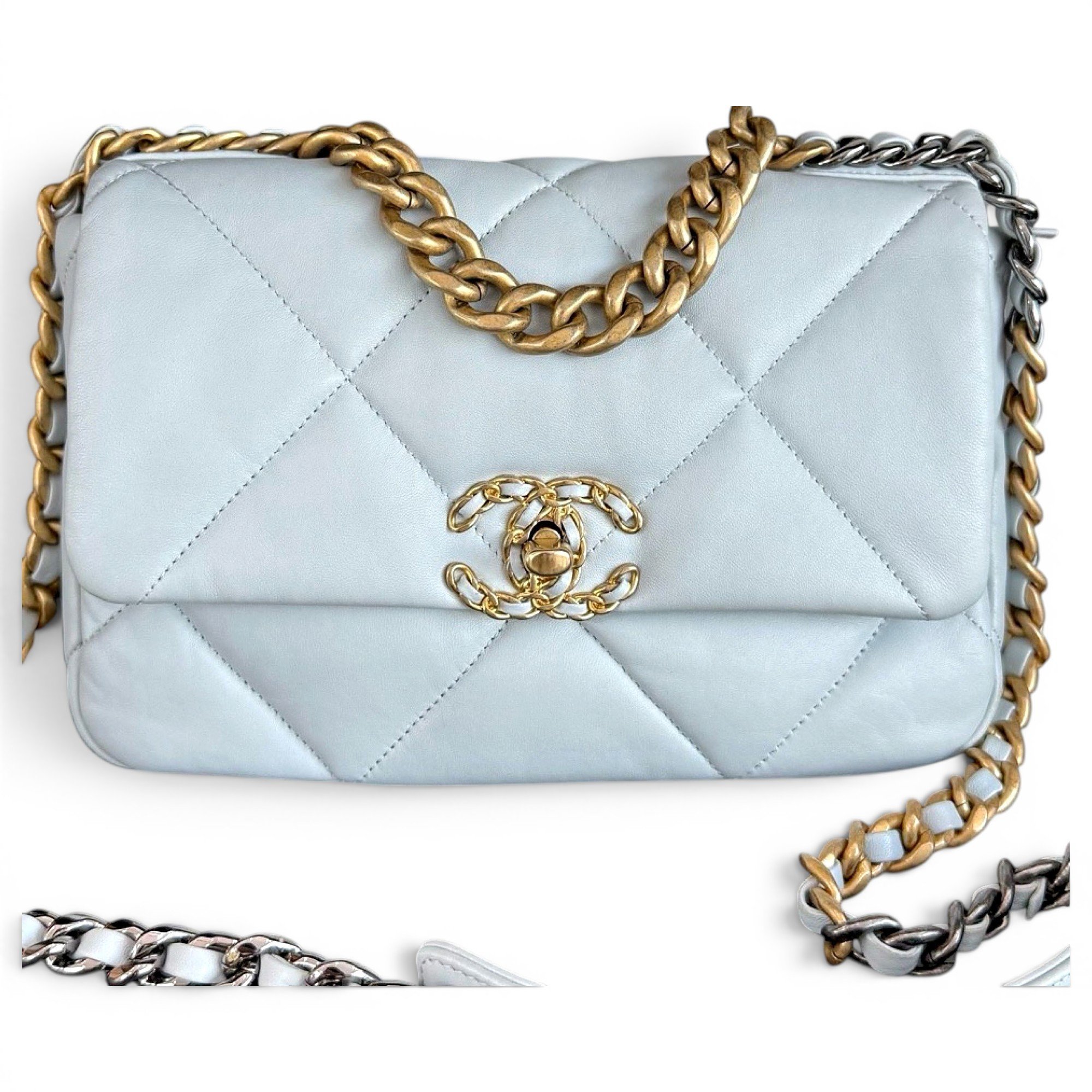 Chanel 19 leather handbag
