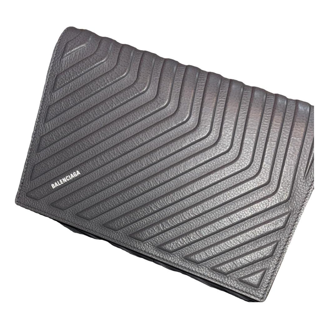 Balenciaga Leather crossbody bag