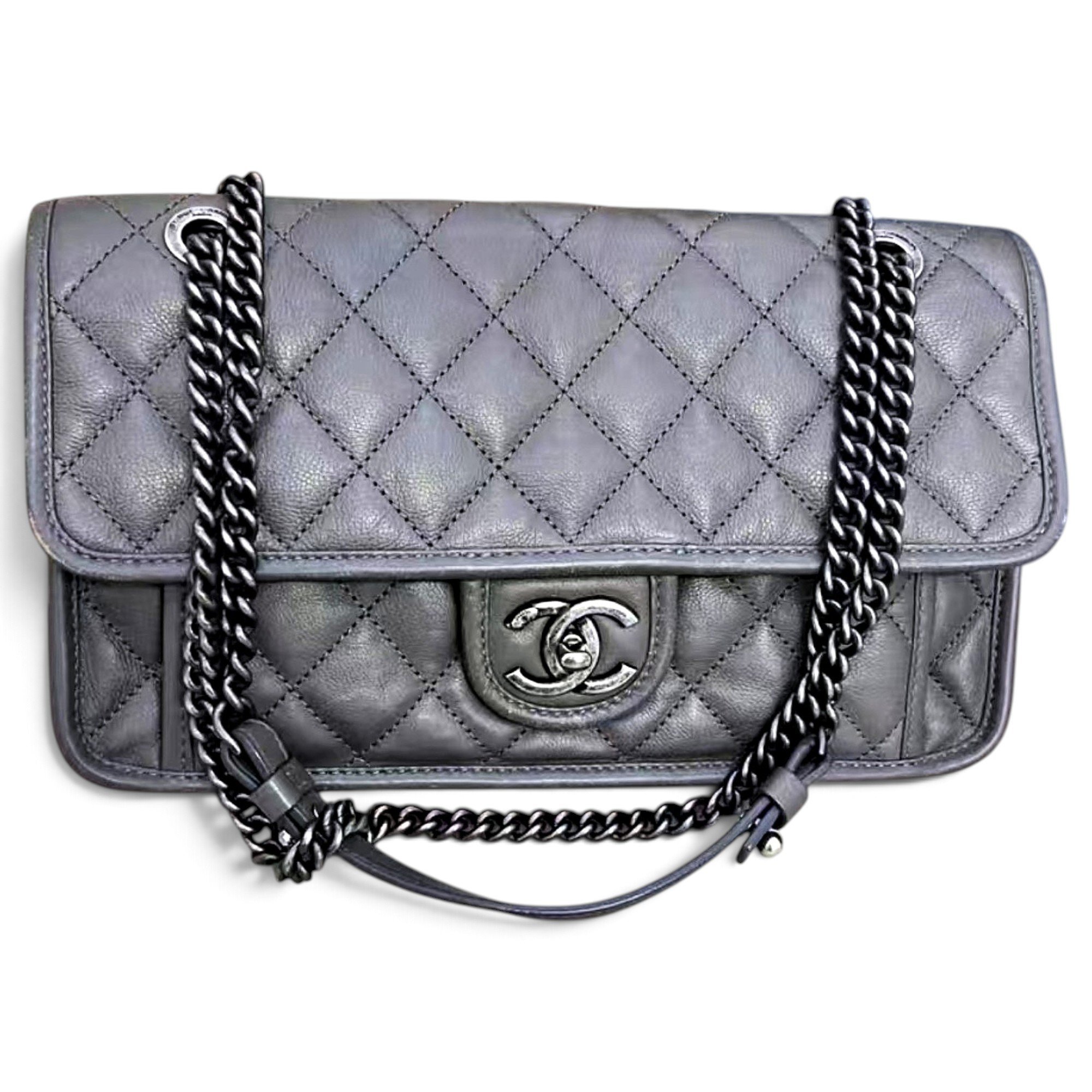 Chanel Timeless/Classique leather handbag