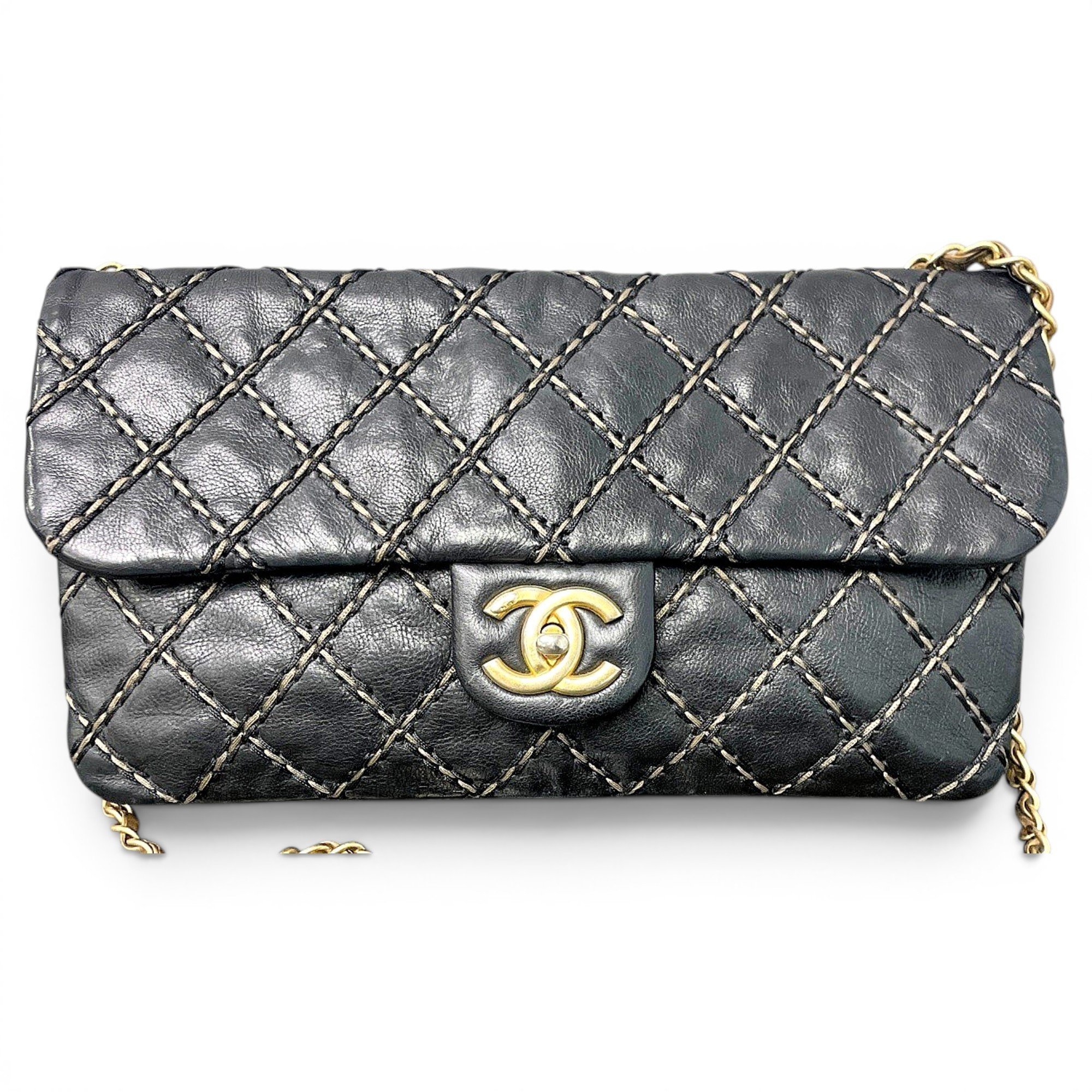 Timeless/Classique leather crossbody bag
