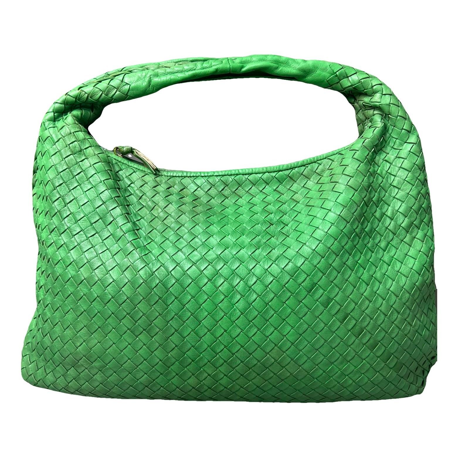 Veneta leather handbag