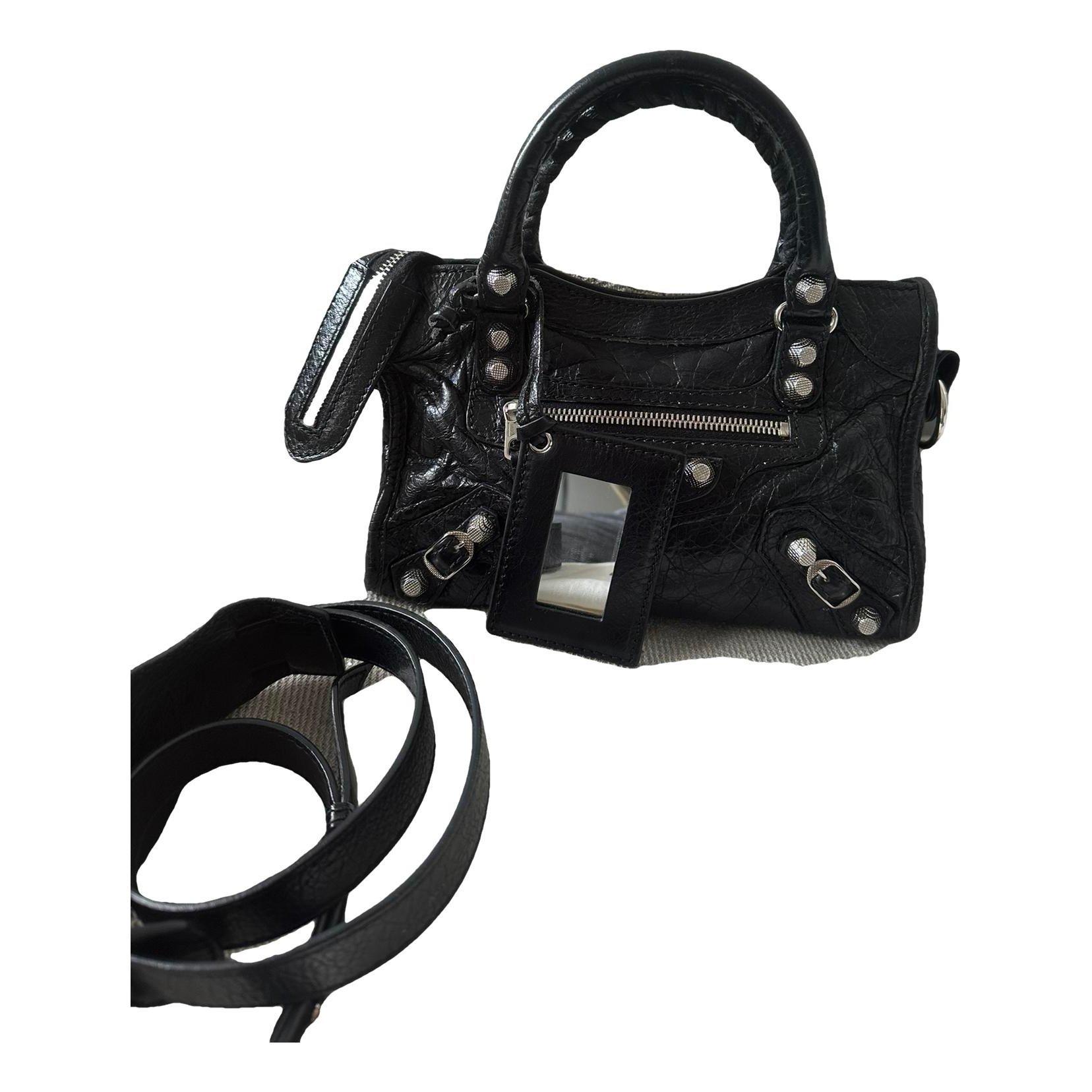 City leather handbag