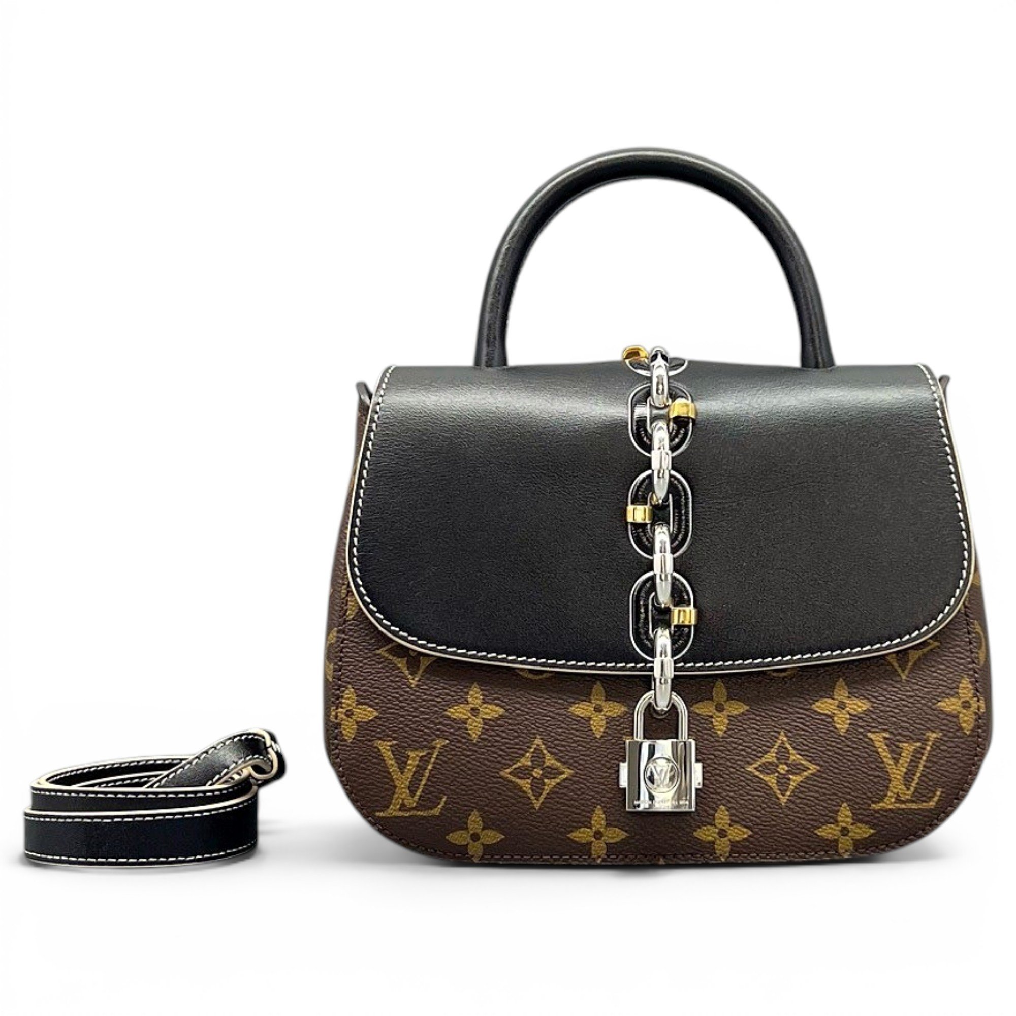 Chain It leather handbag