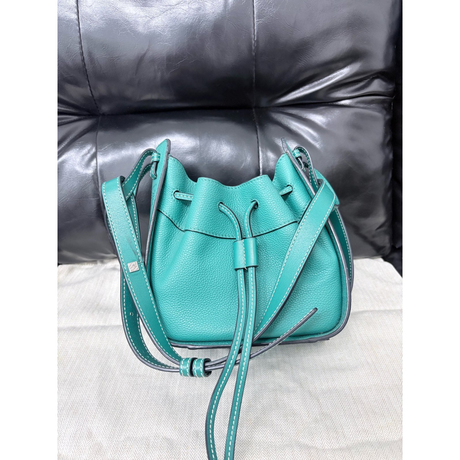 Hammock leather crossbody bag