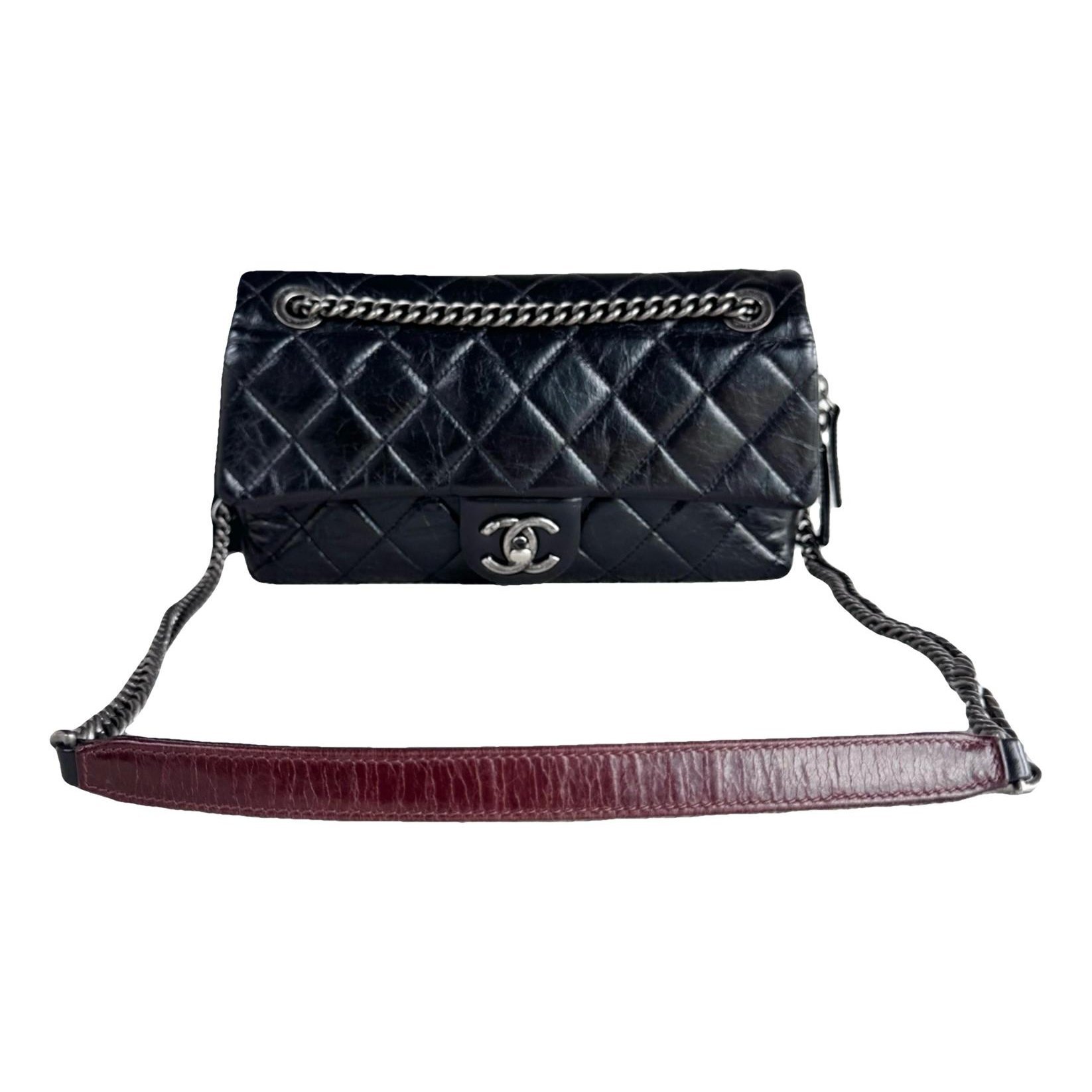 Timeless/Classique leather crossbody bag