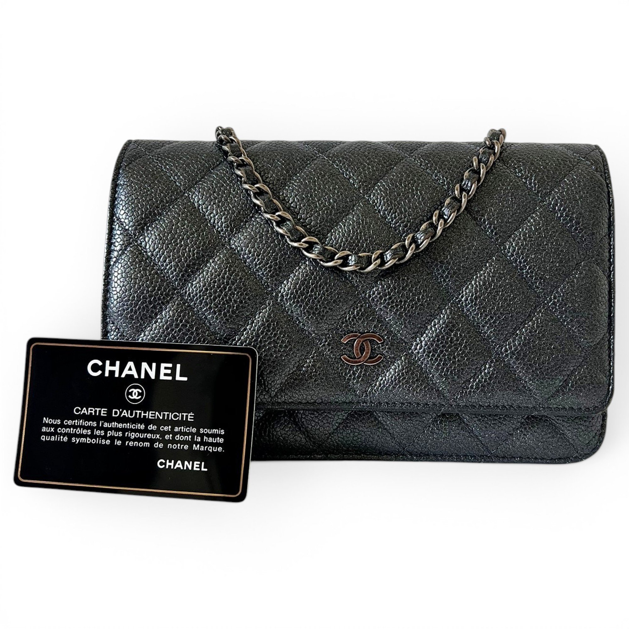 Wallet On Chain Timeless/Classique leather crossbody bag