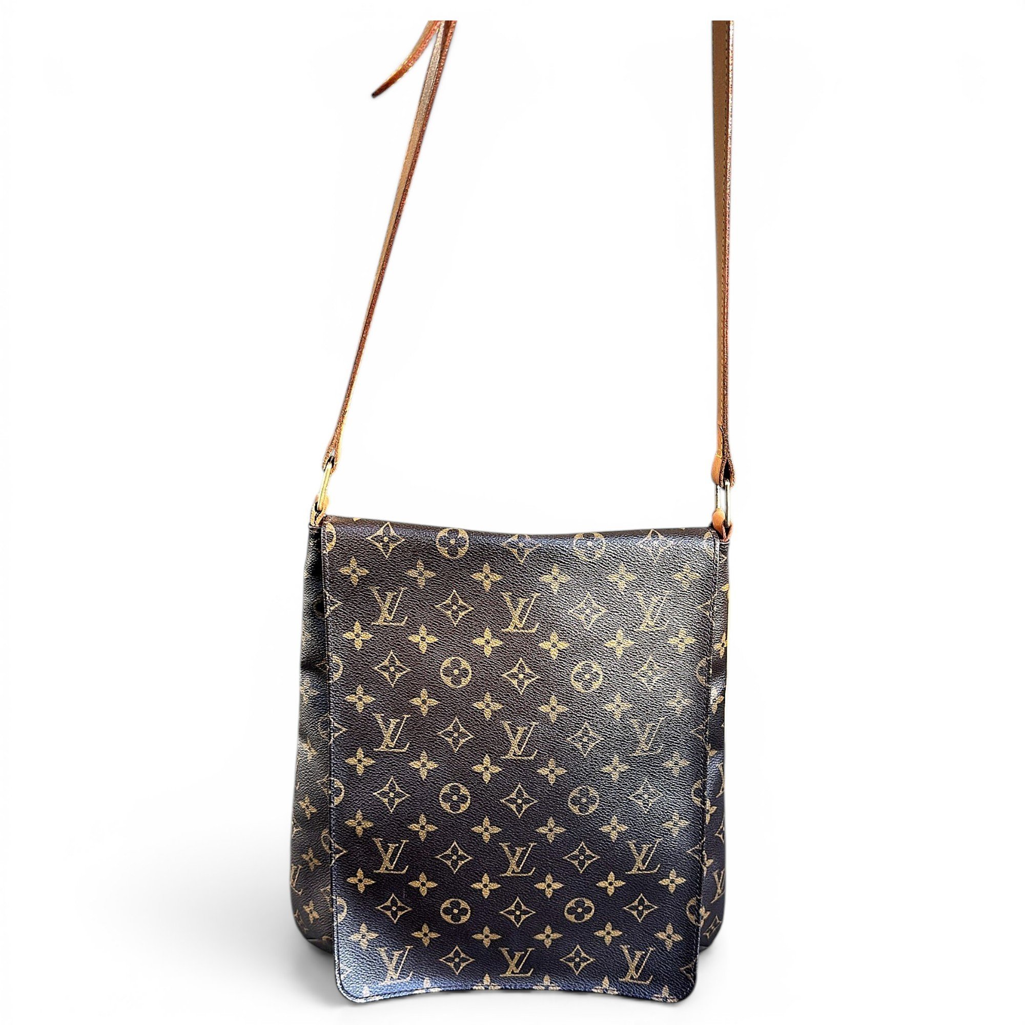 Musette leather handbag