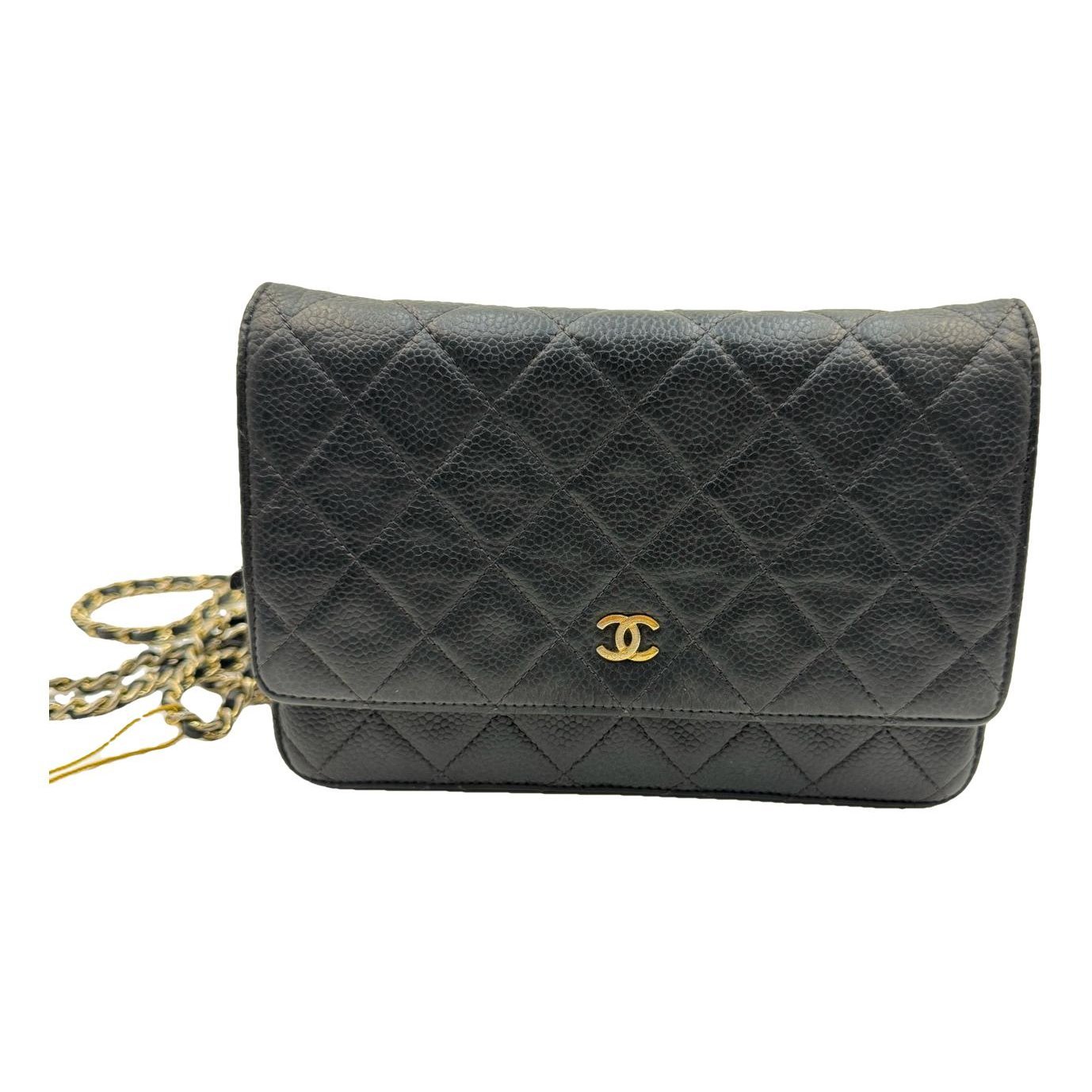 Wallet On Chain Timeless/Classique leather crossbody bag