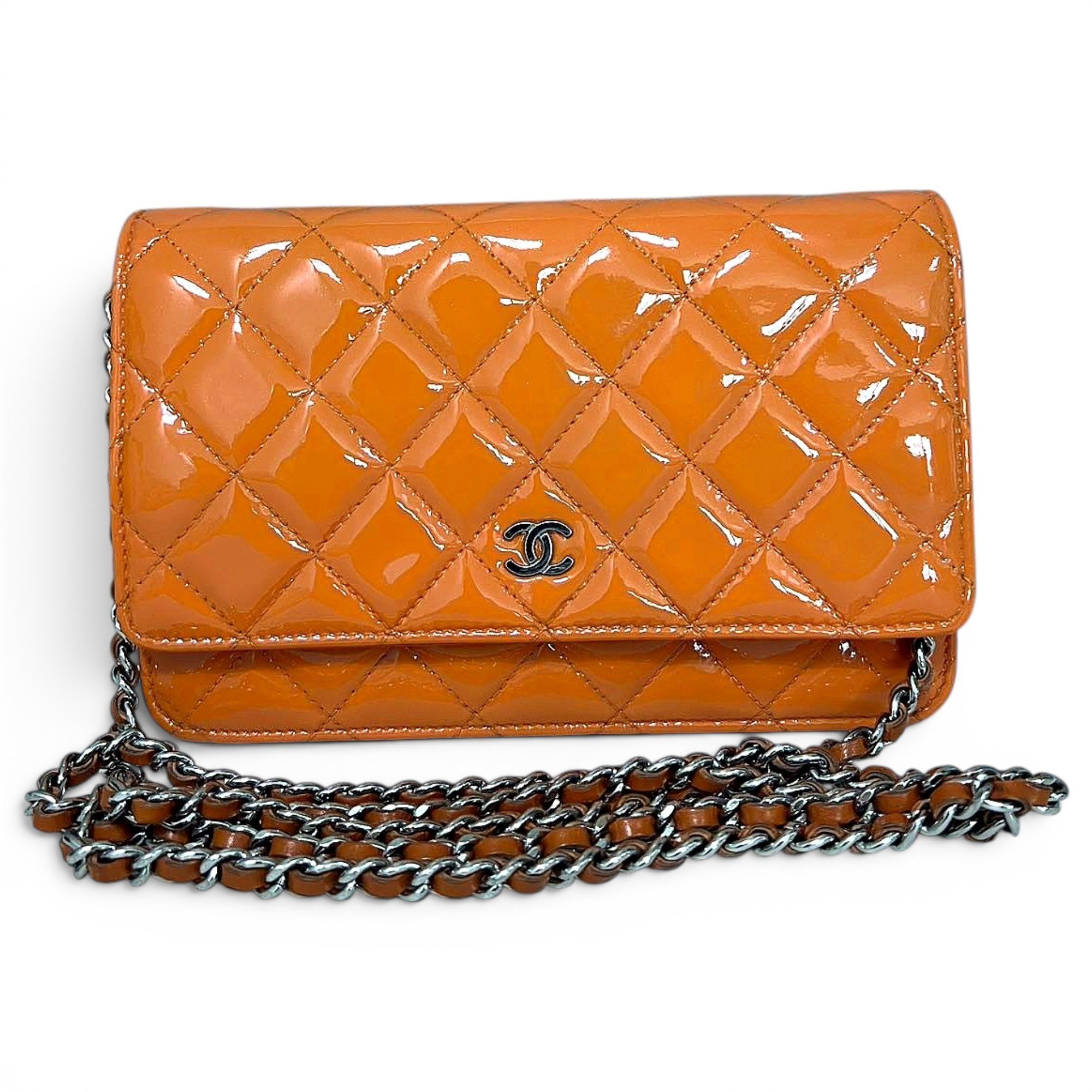 Wallet On Chain Timeless/Classique patent leather crossbody bag