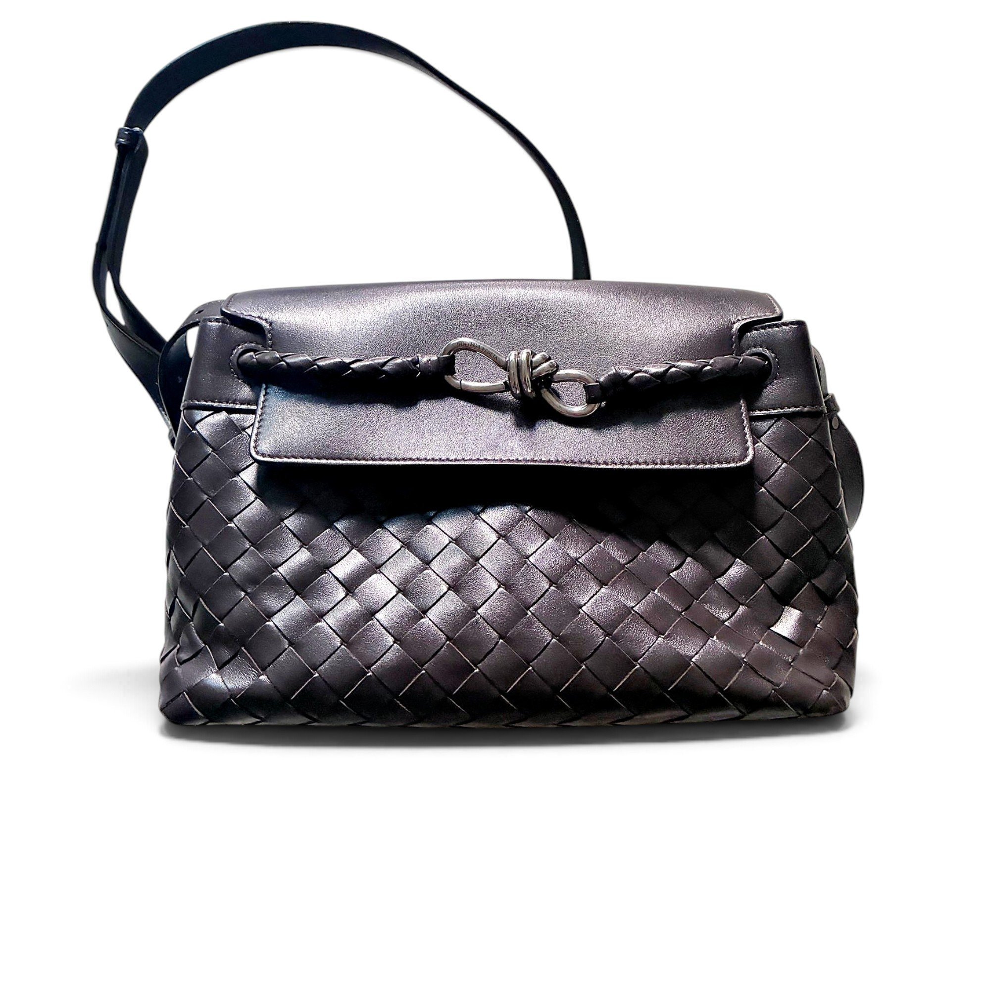 Veneta leather handbag