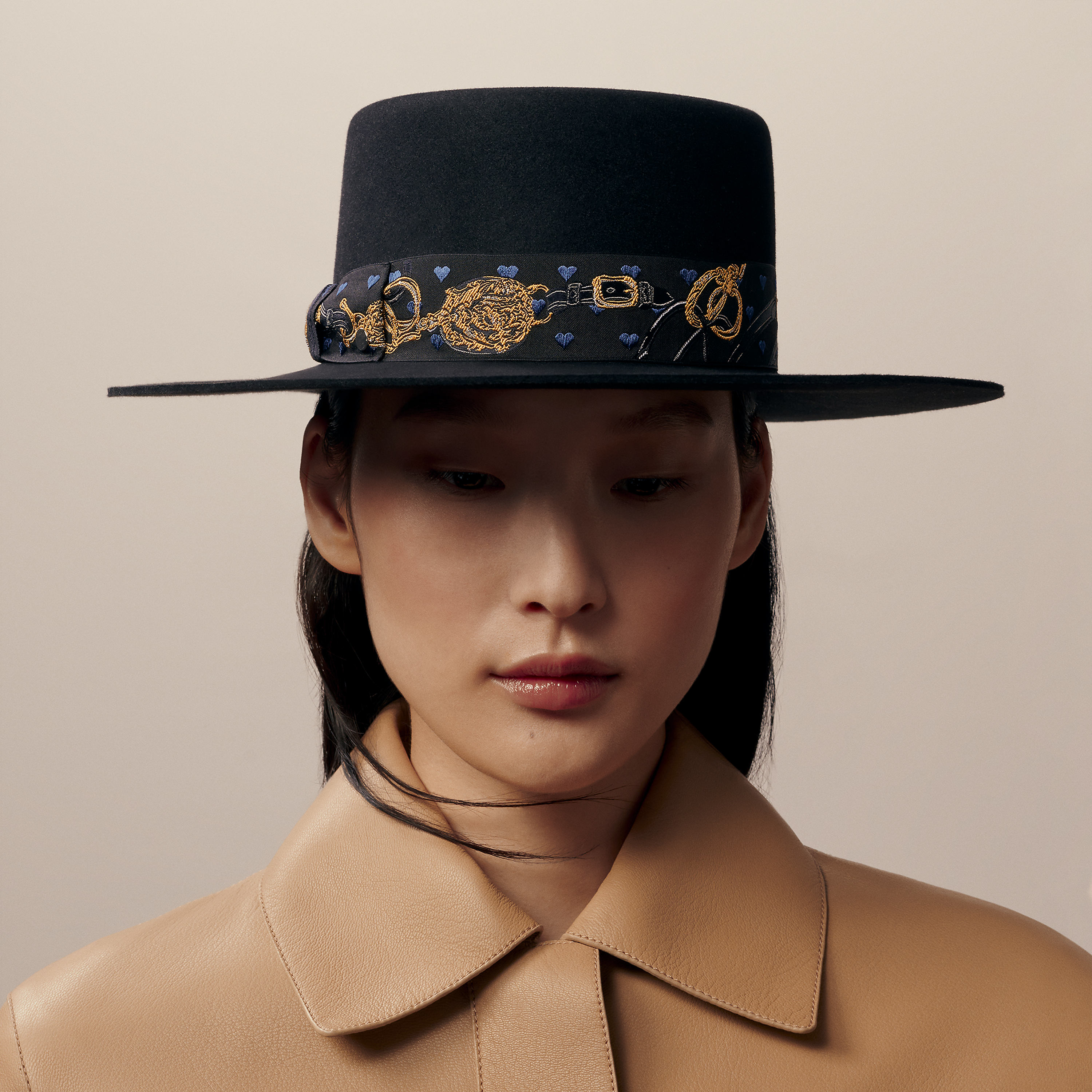 Dakota Love hat