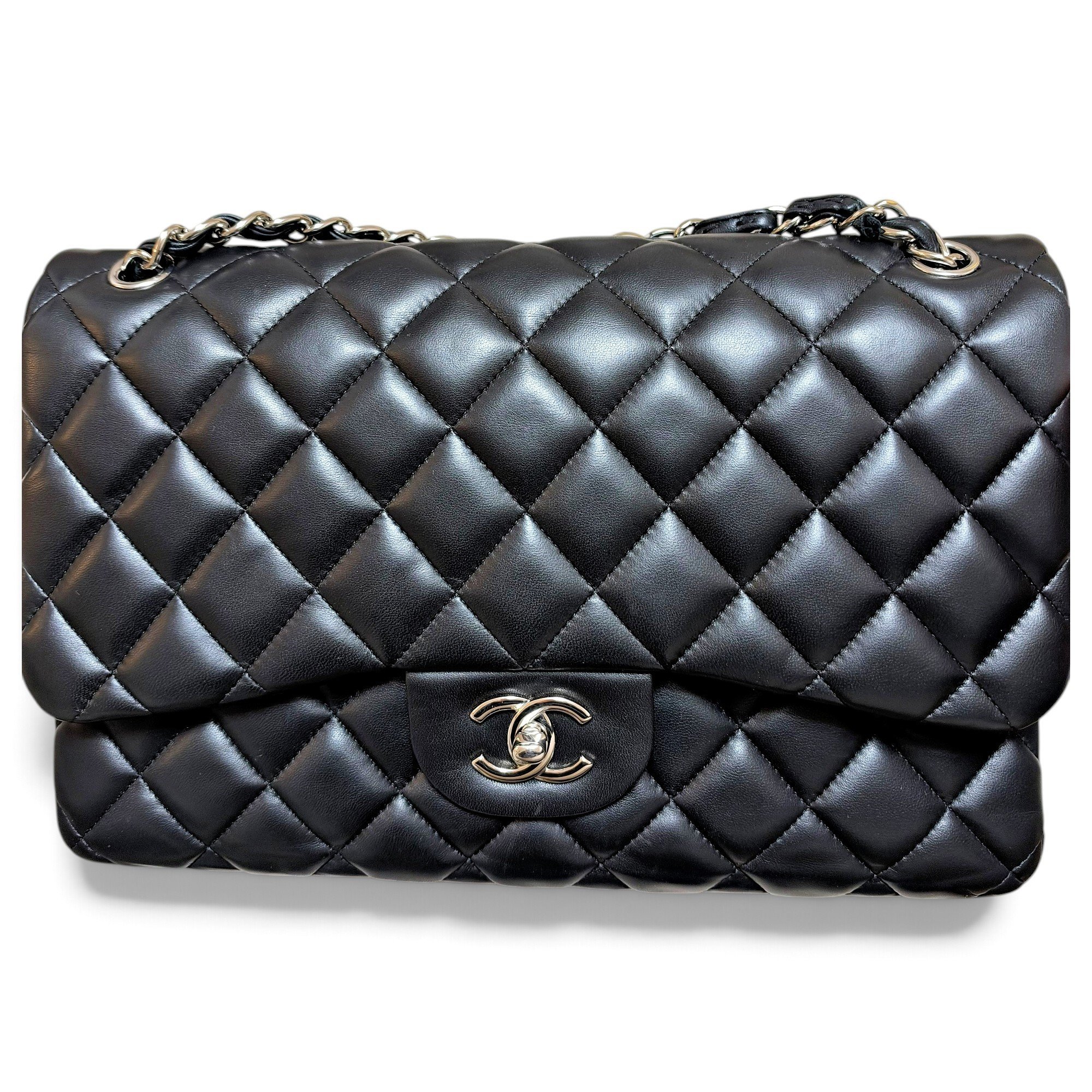 Chanel Timeless/Classique leather crossbody bag