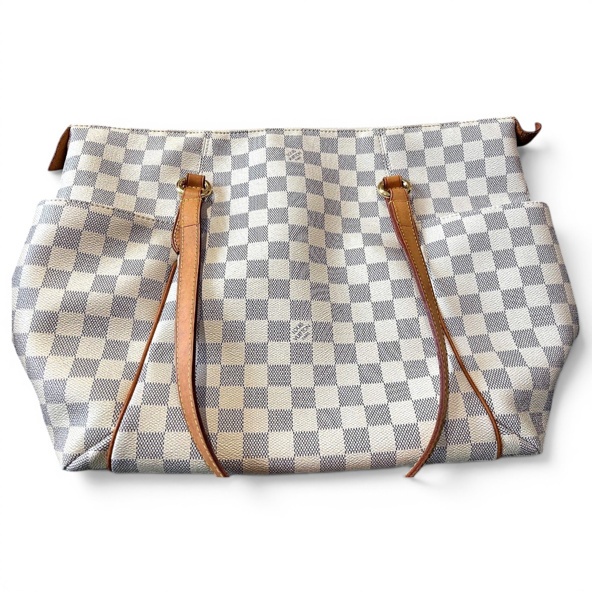 Totally leather handbag
