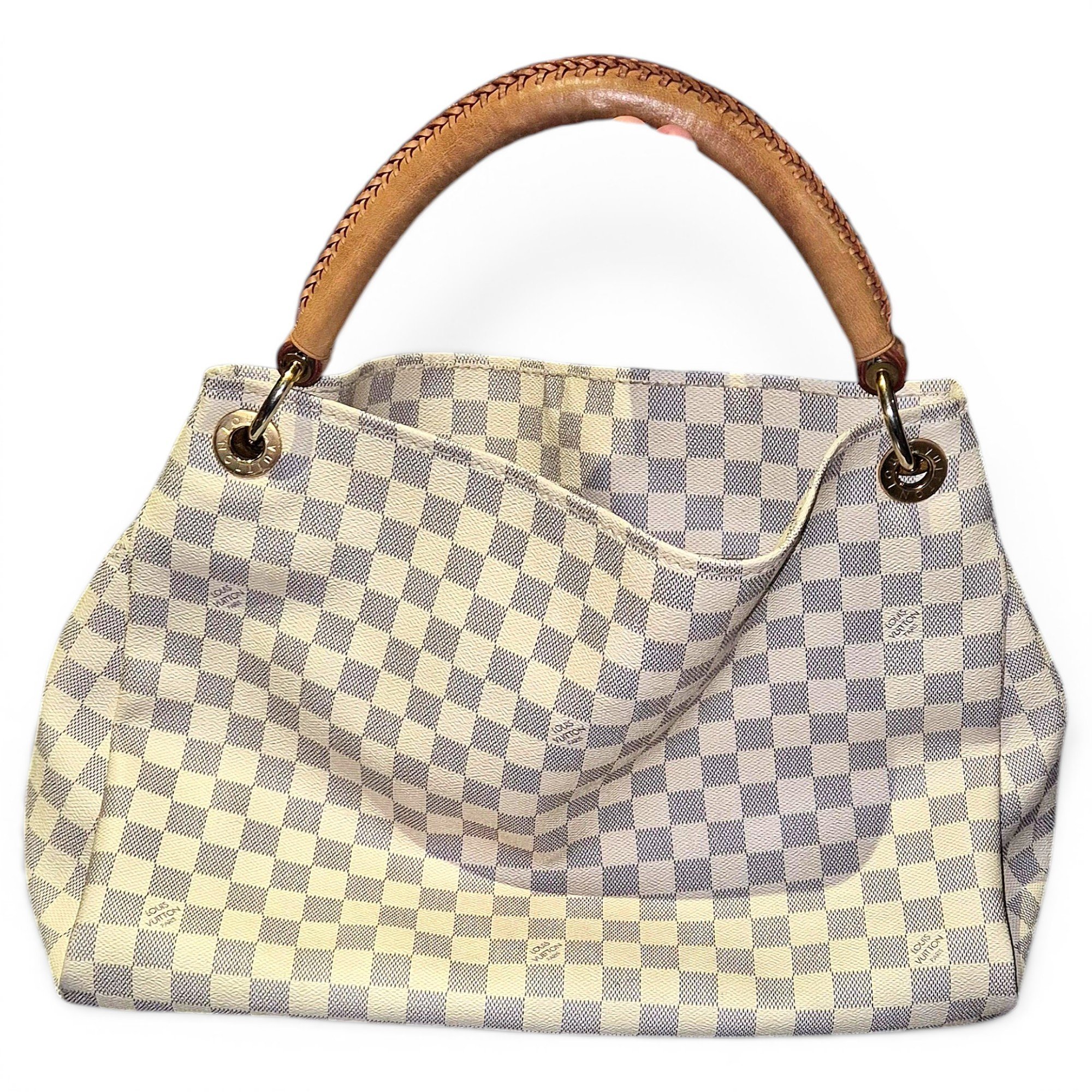 Graceful leather handbag