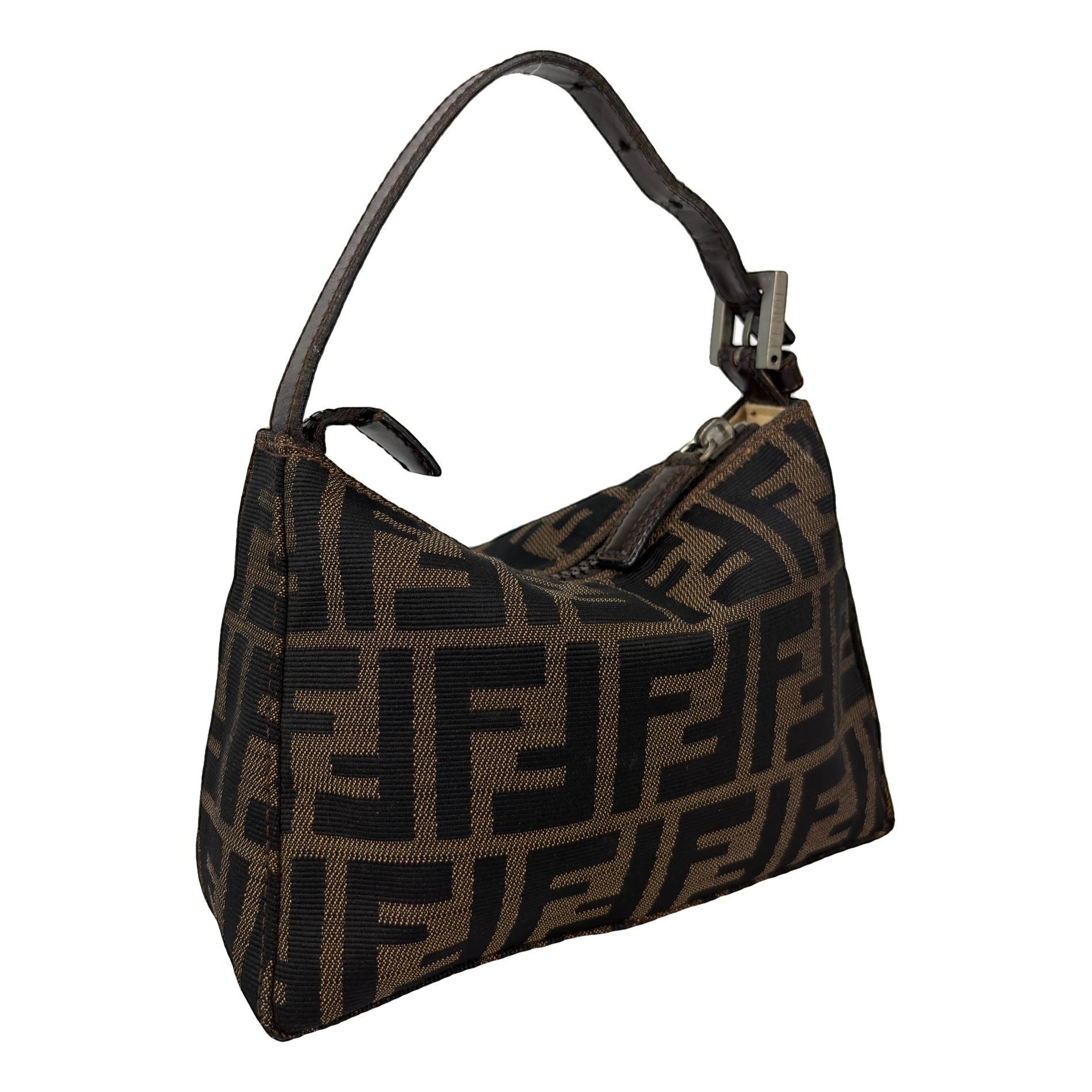Baguette cloth handbag