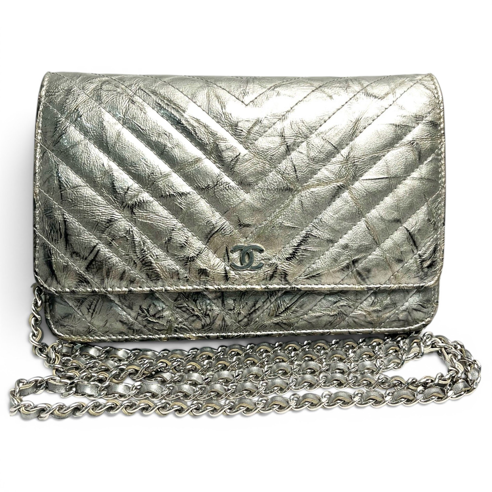 Wallet On Chain Timeless/Classique leather crossbody bag