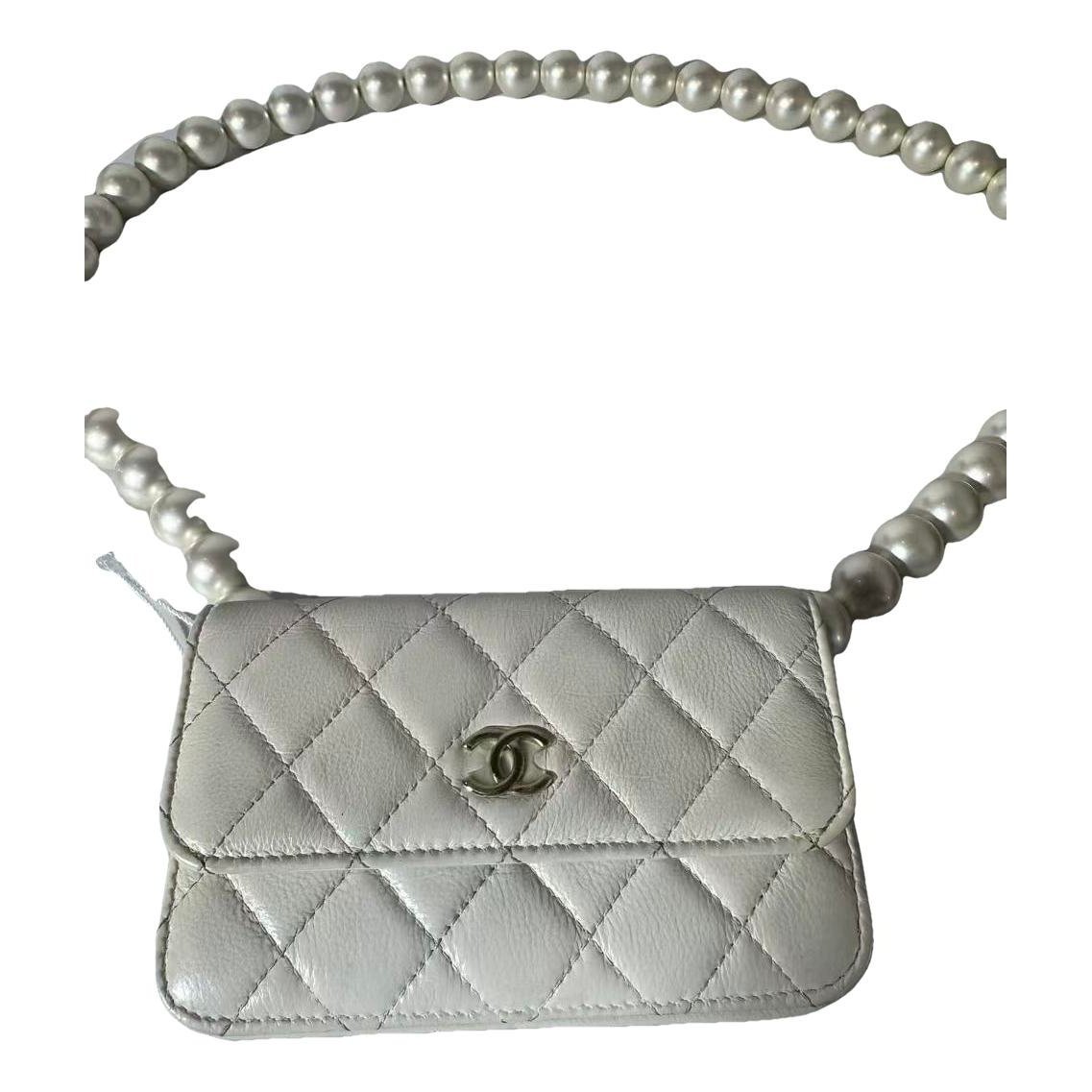 Wallet On Chain leather crossbody bag