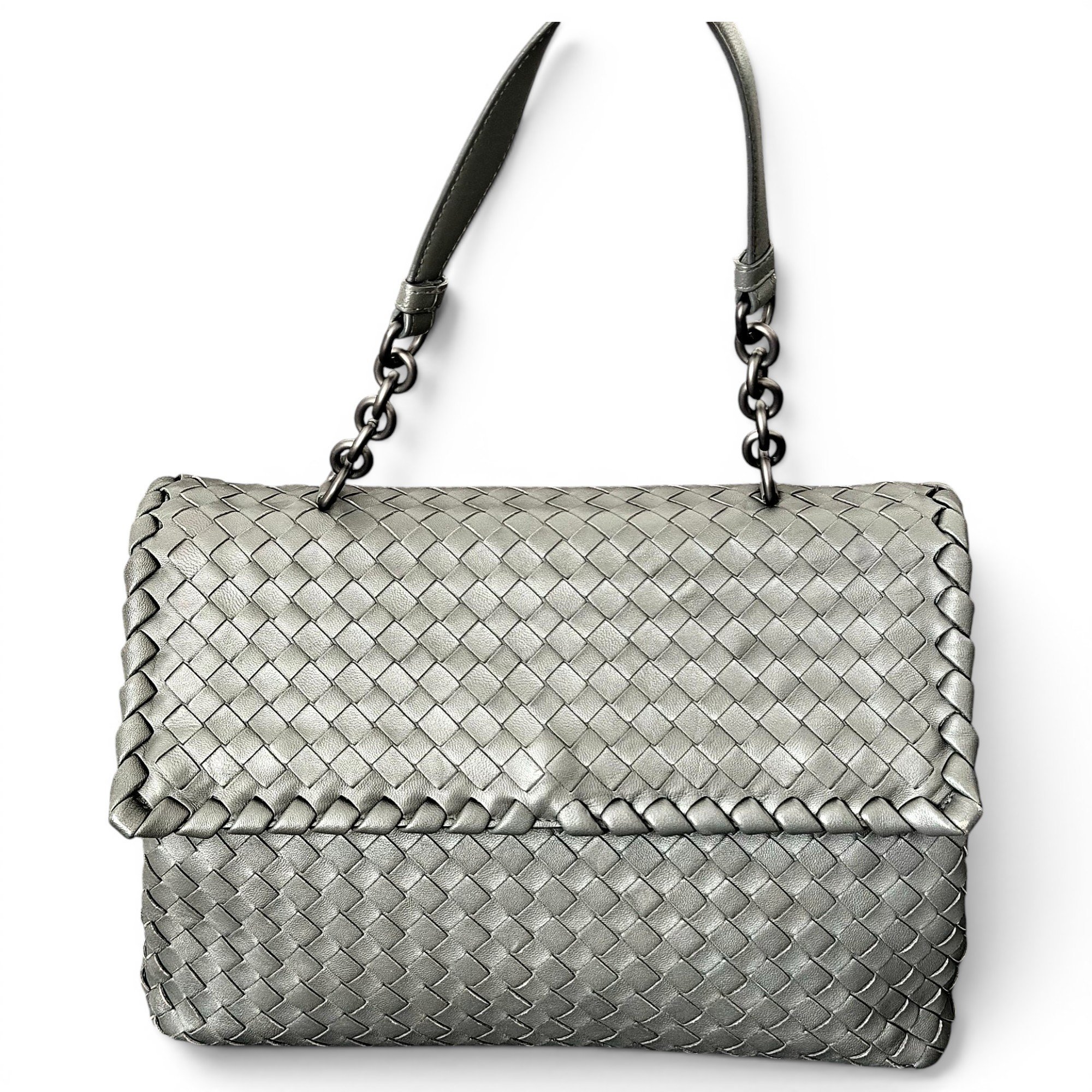 Chain Cassette leather handbag