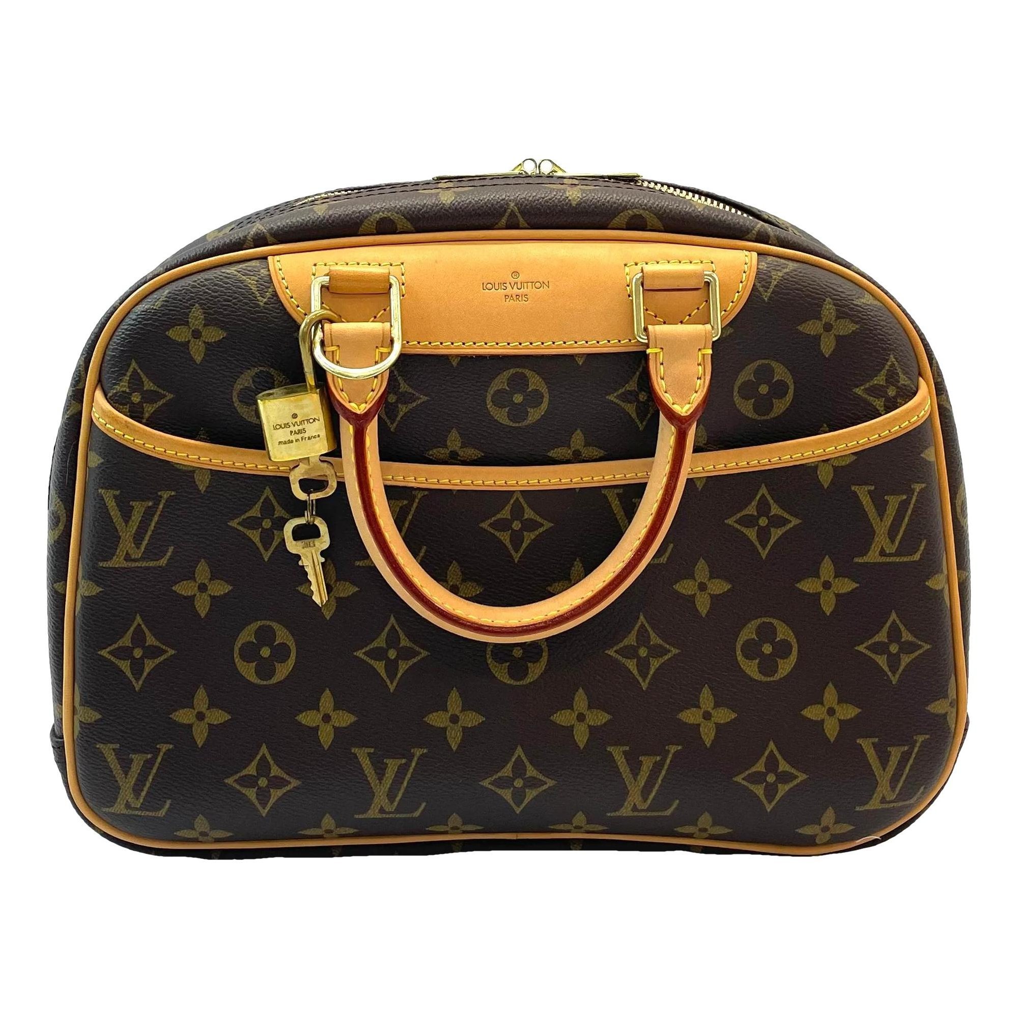 Leather bowling bag