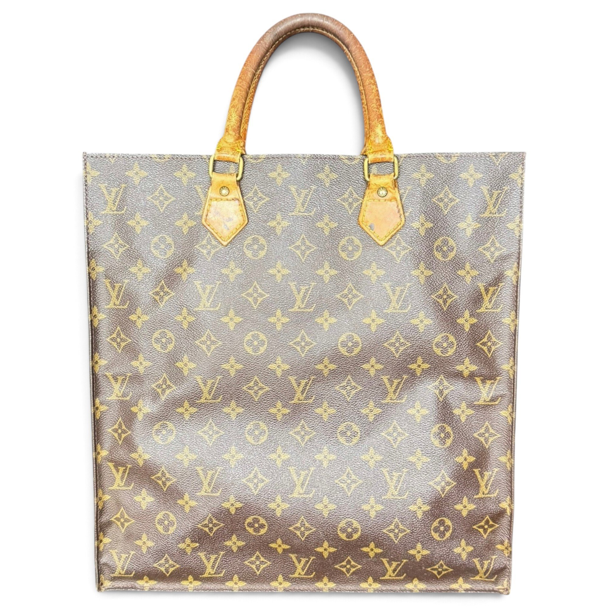 Plat leather handbag