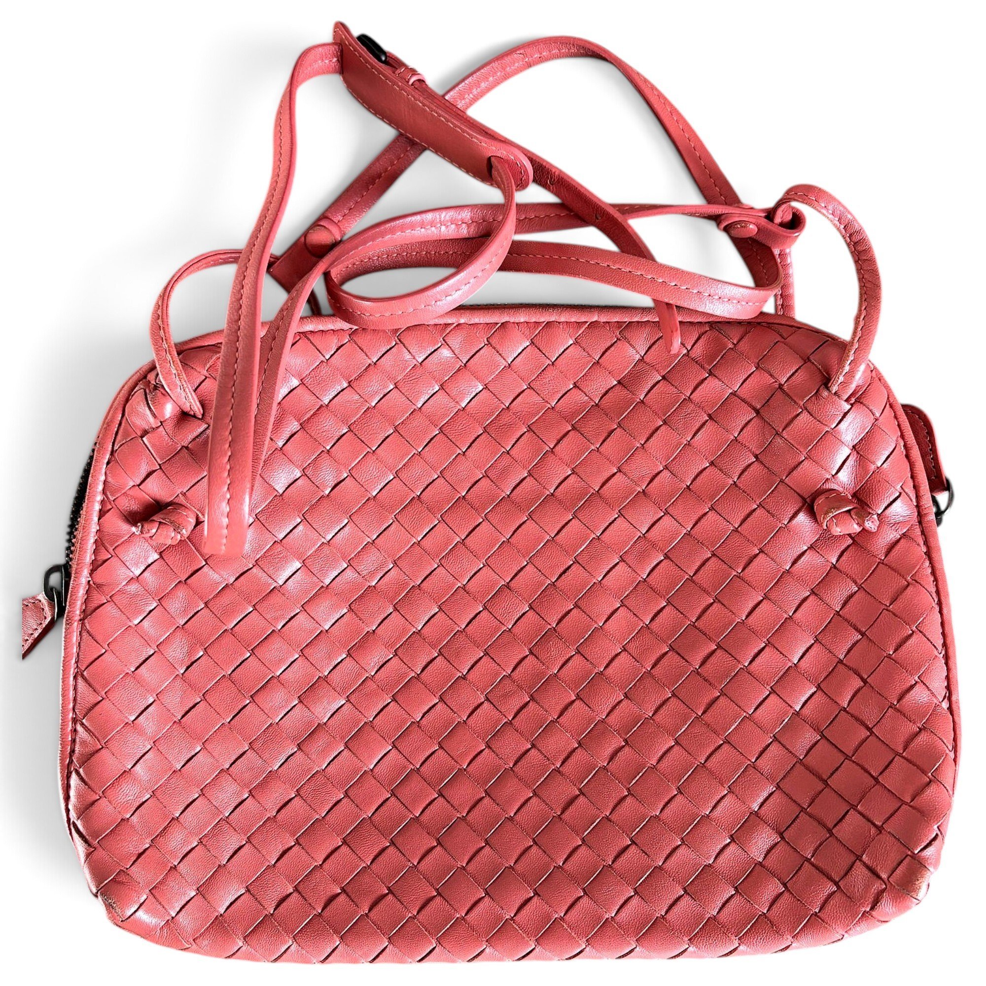 Loop leather handbag