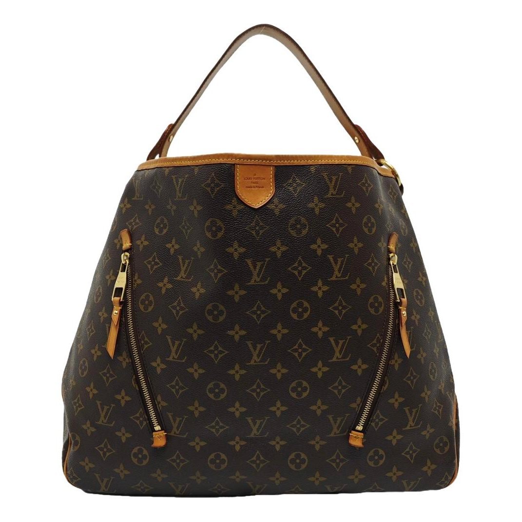 Delightful leather handbag