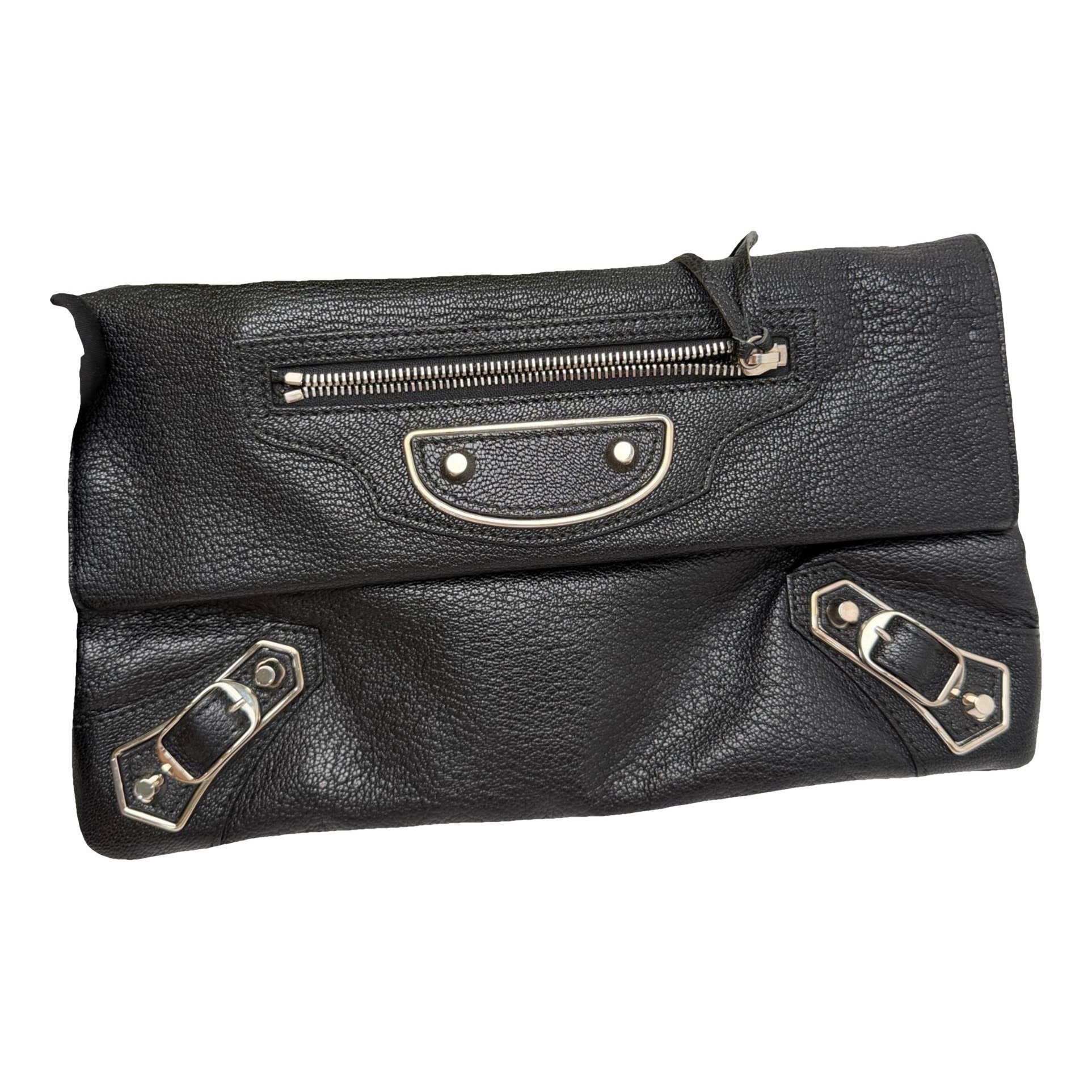 City leather handbag