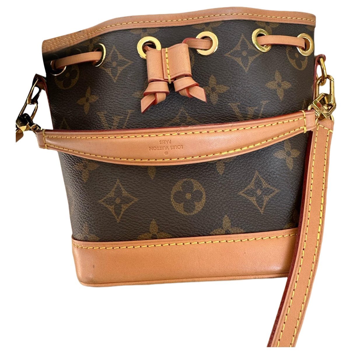 Nano Noé leather handbag
