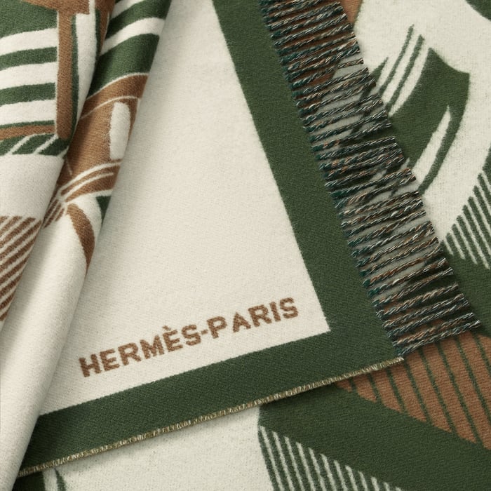 Cheval a La Couverture Blanket