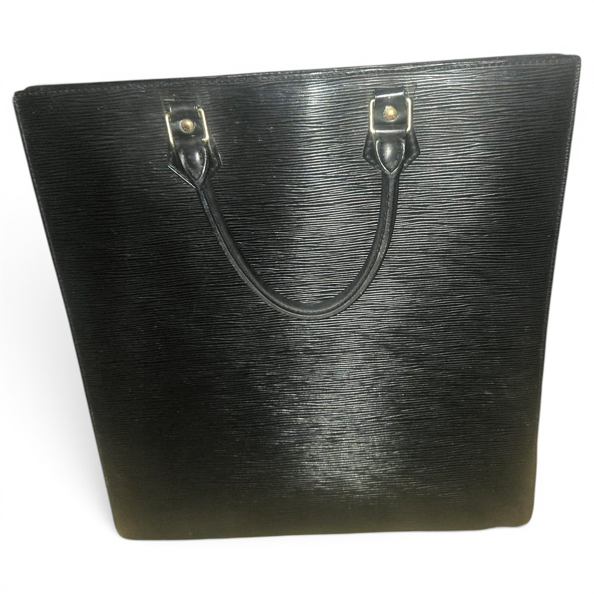 Plat leather handbag