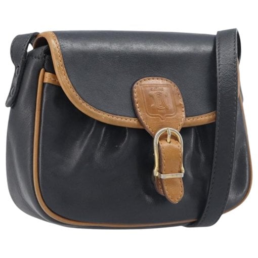 Case flap leather handbag