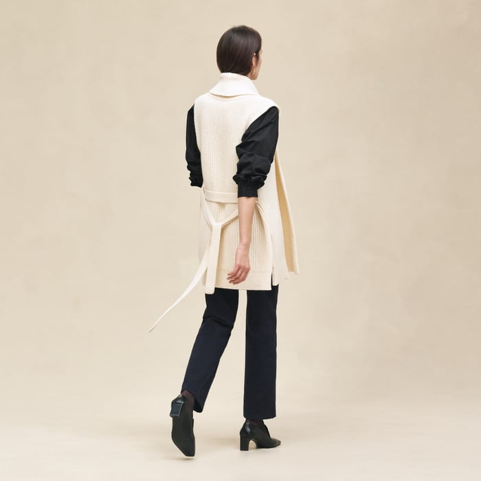 Blanc Naturel Belted Cashmere Sleeveless Cardigan