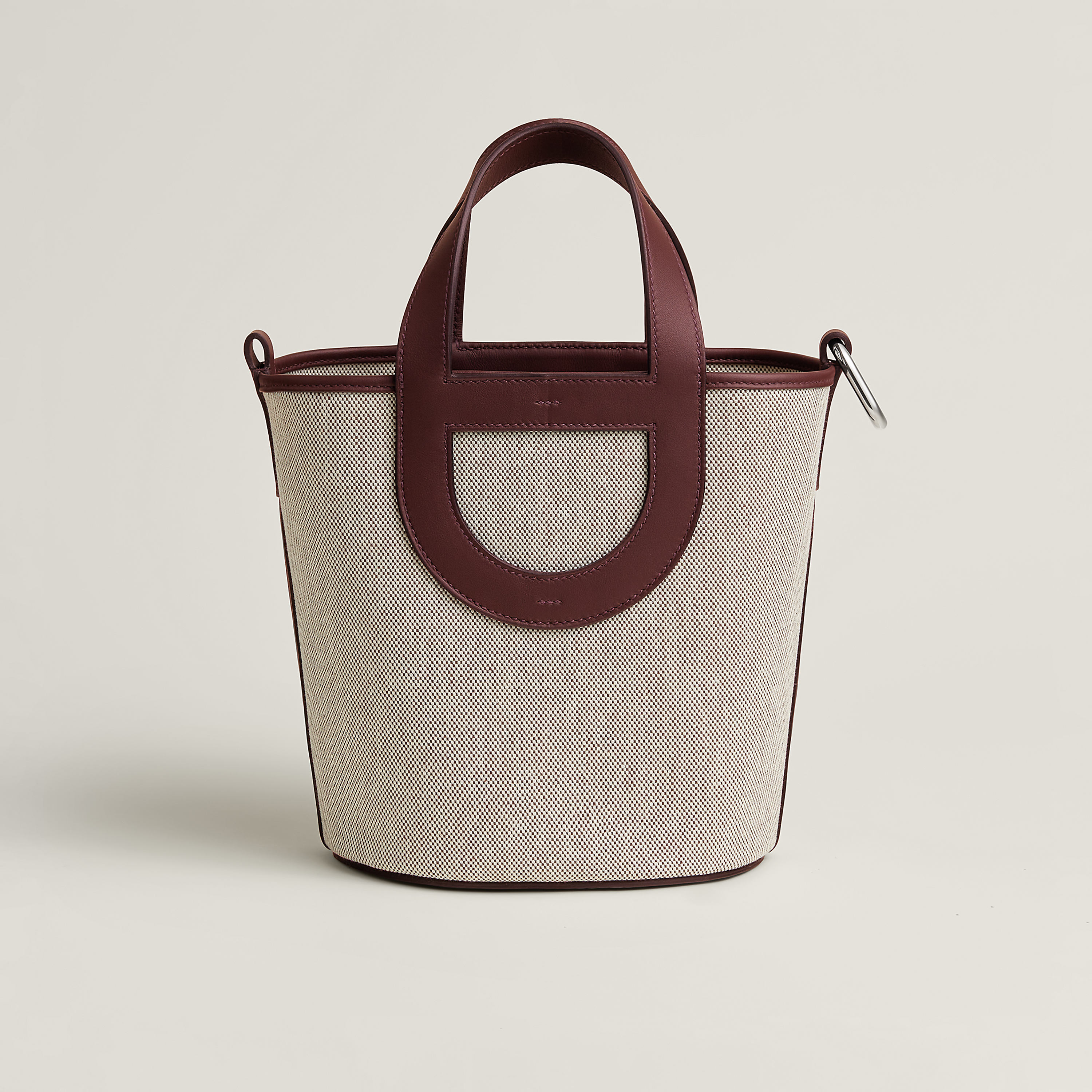 Hermès In-the-Loop 18 bag