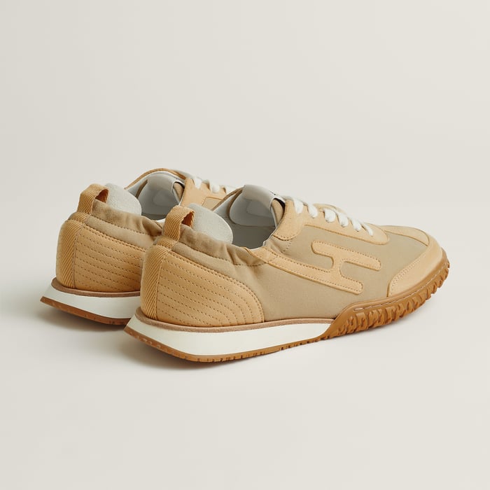 Jet Sneaker