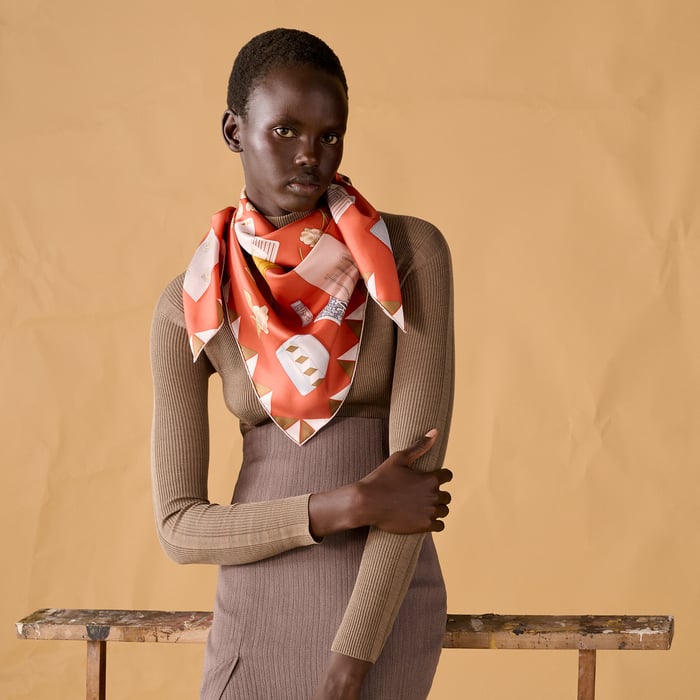 l'Heure Des Gants Scarf 90