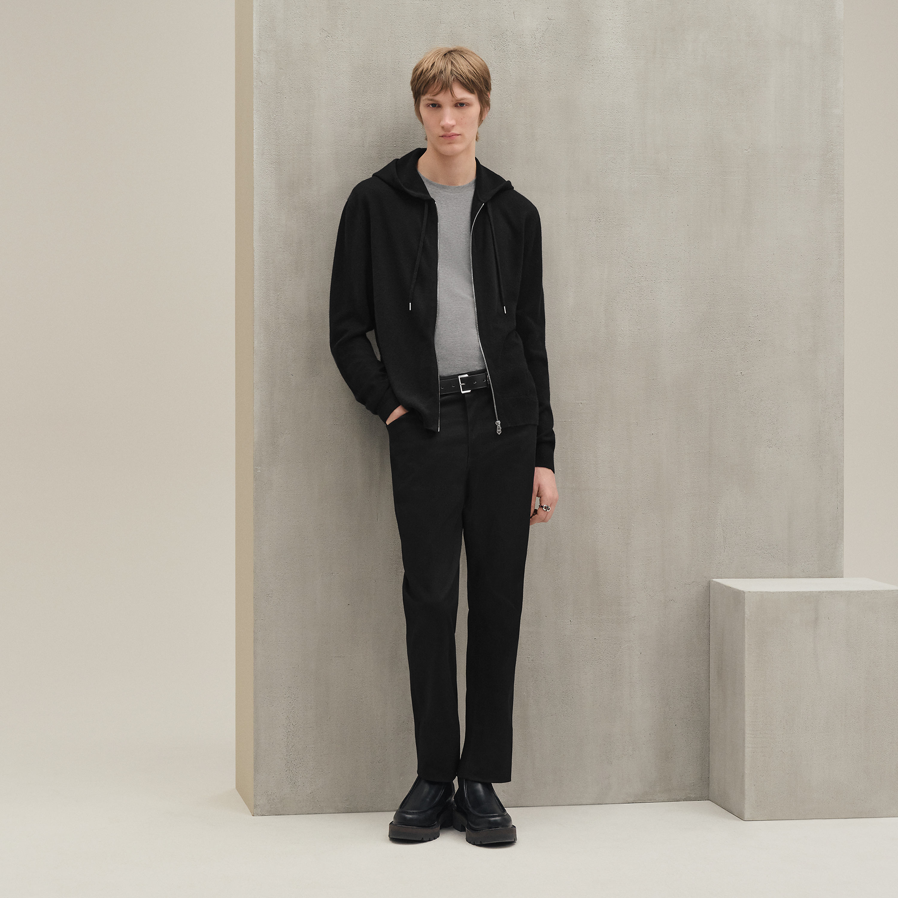 Cashmere "Maillon Chaine d'Ancre" hooded jacket