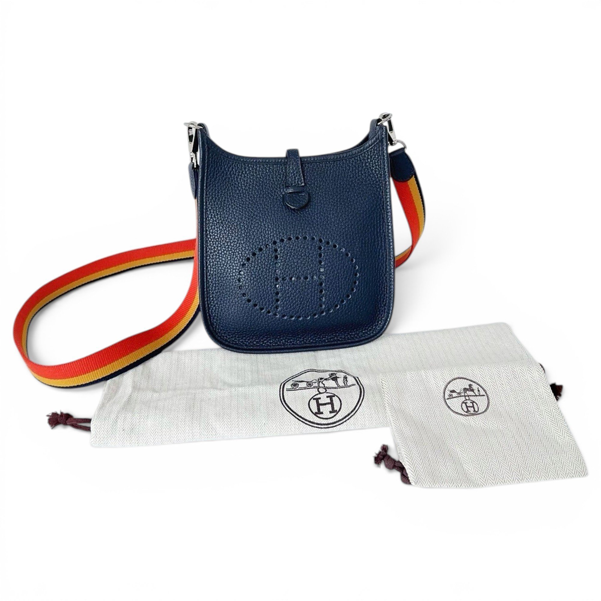 Evelyne leather handbag