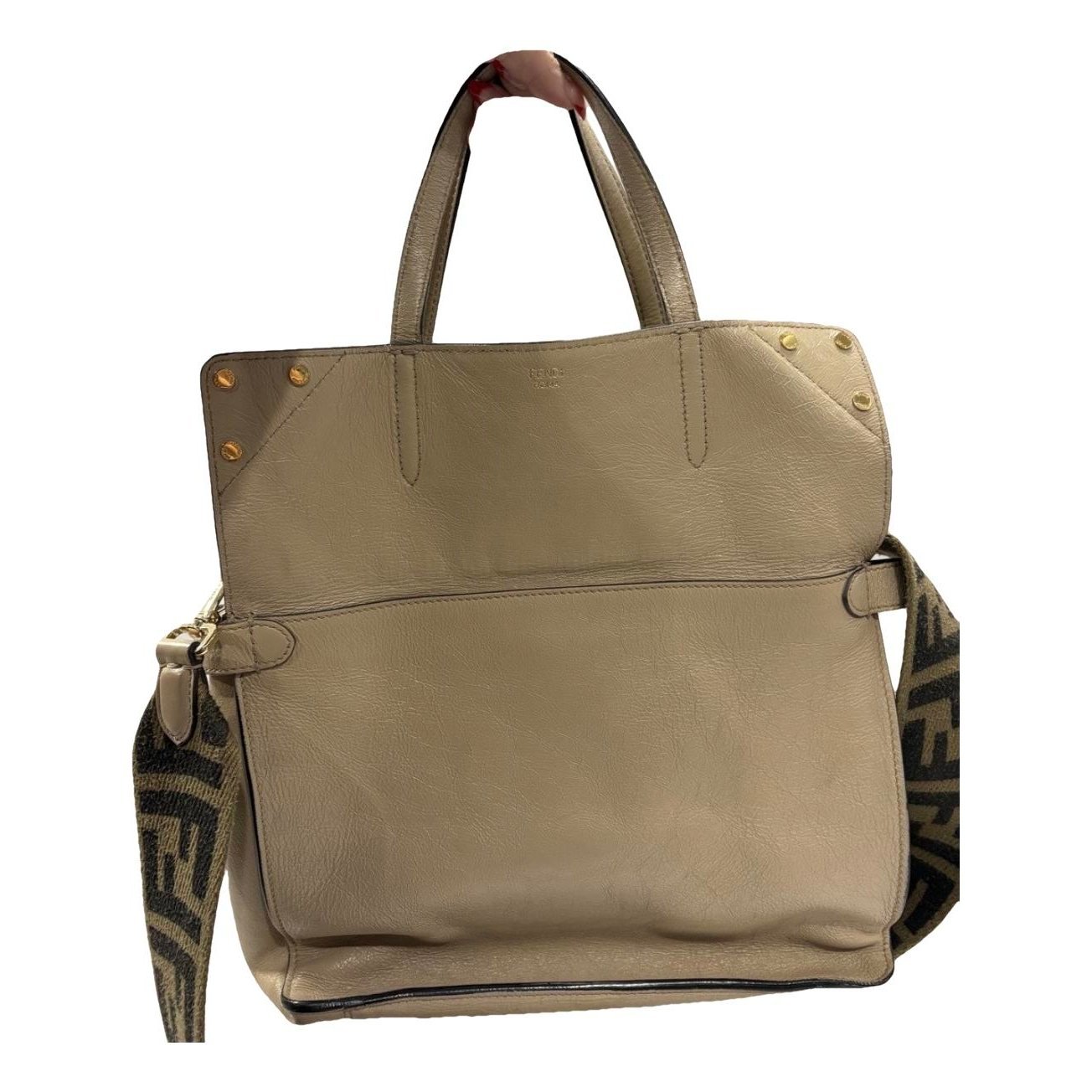Flip leather tote