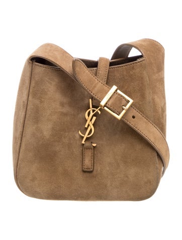 Suede Le 5 à 7 2024