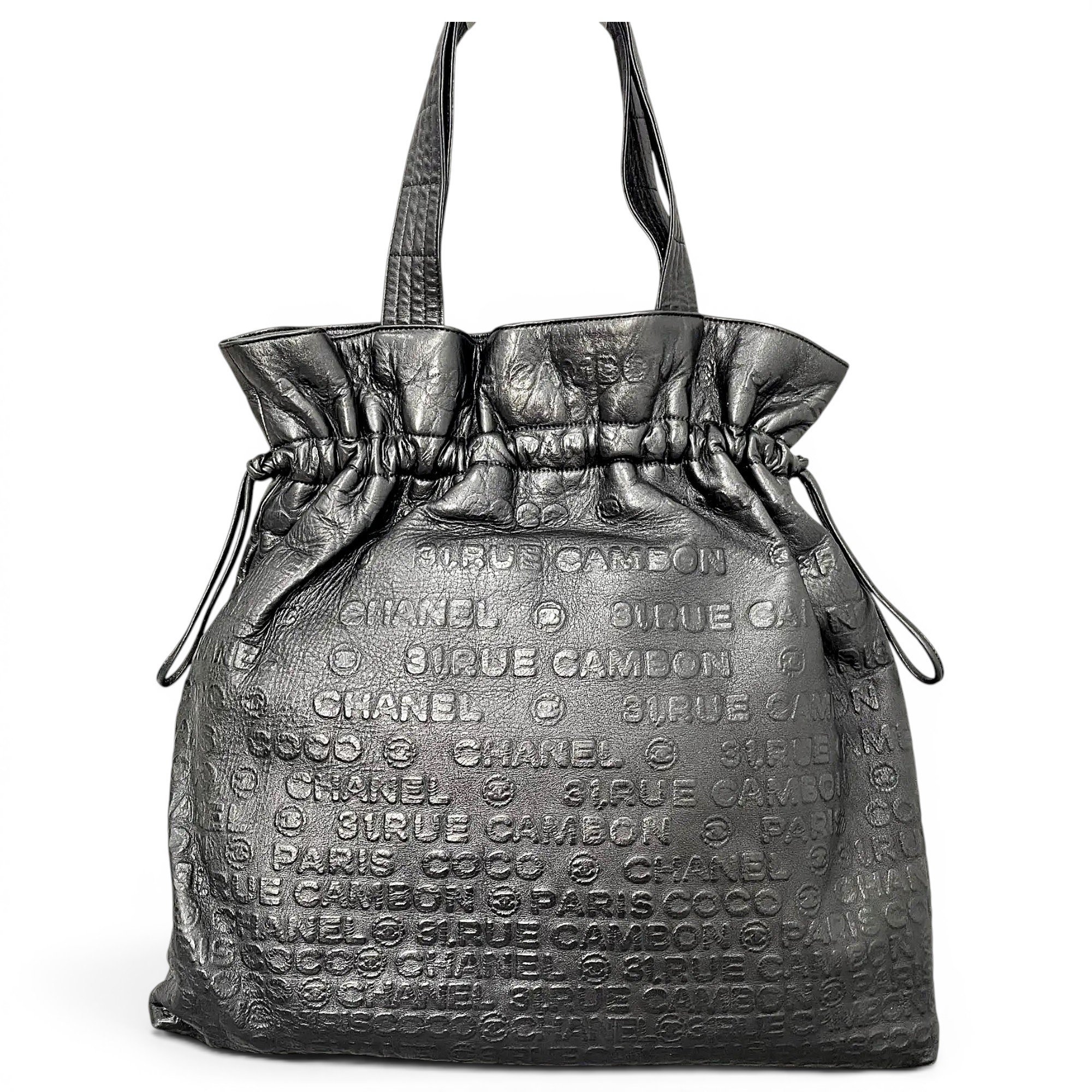 Chanel 22 leather handbag
