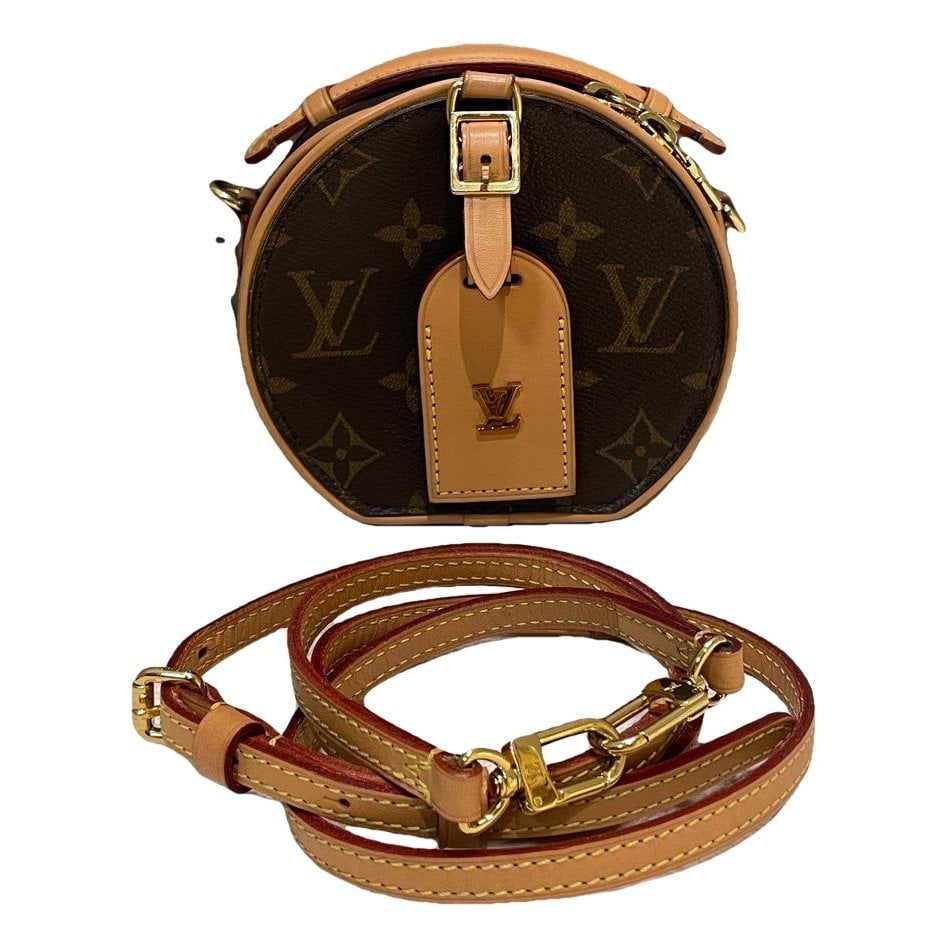 Patent leather crossbody bag