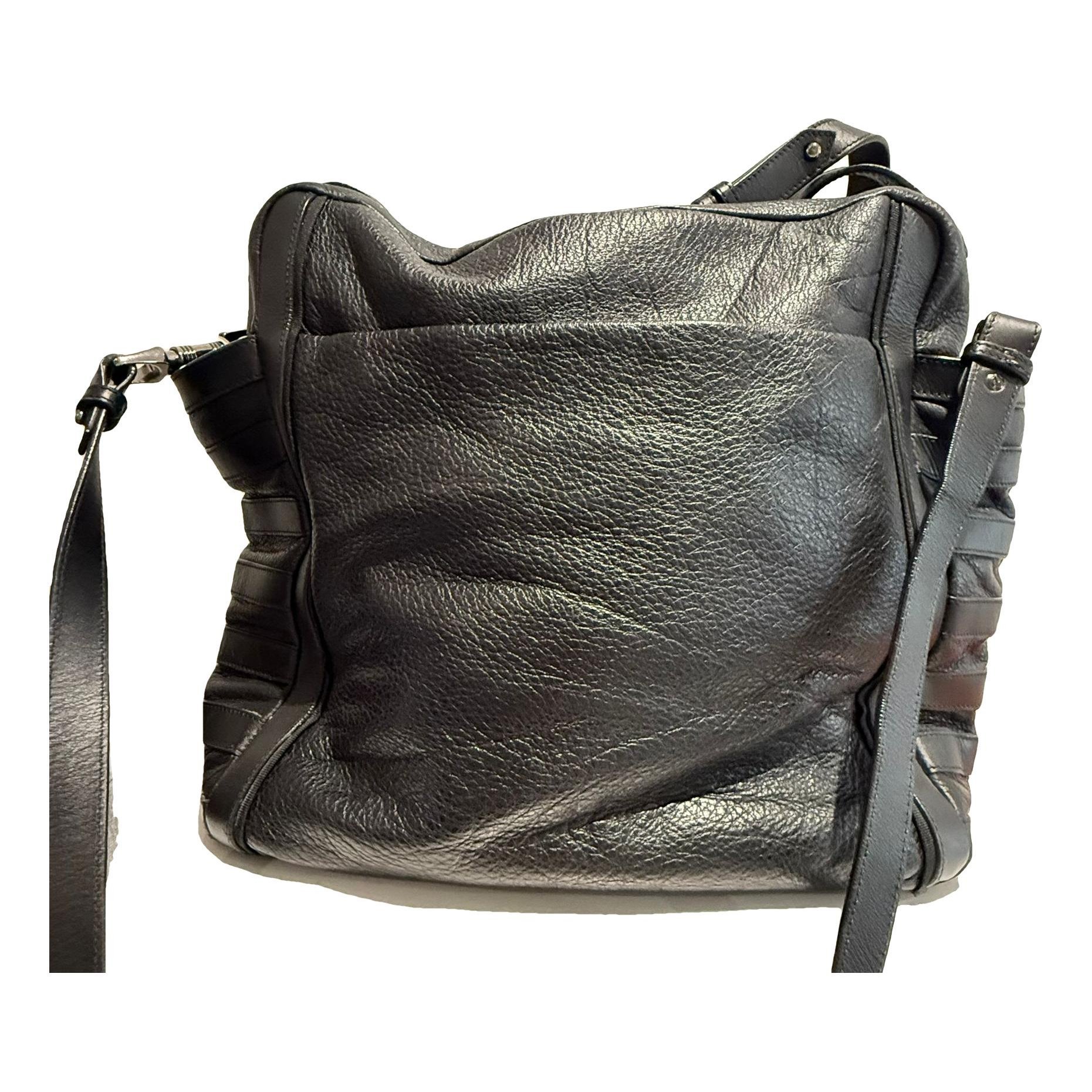 Leather handbag