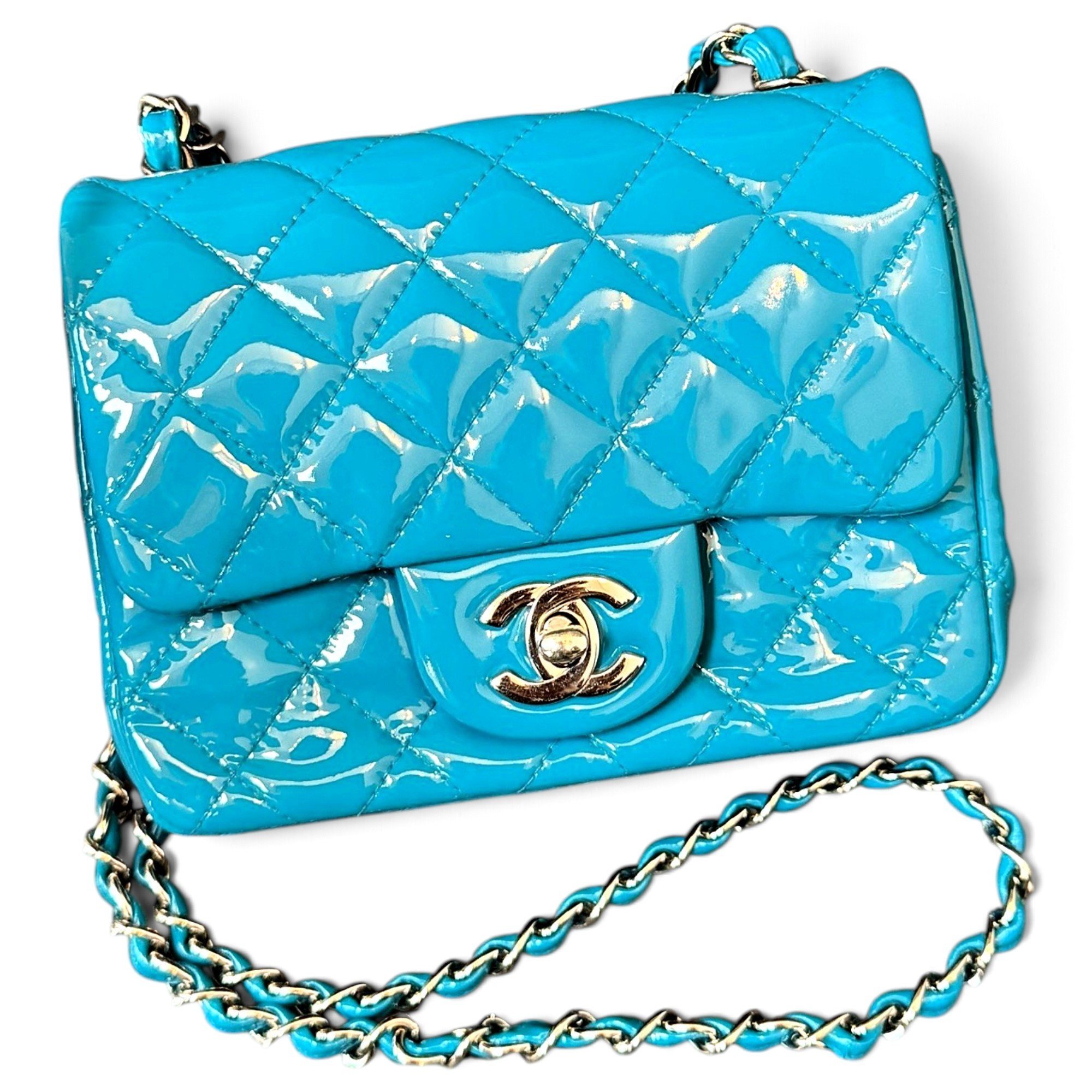 Timeless/Classique patent leather crossbody bag