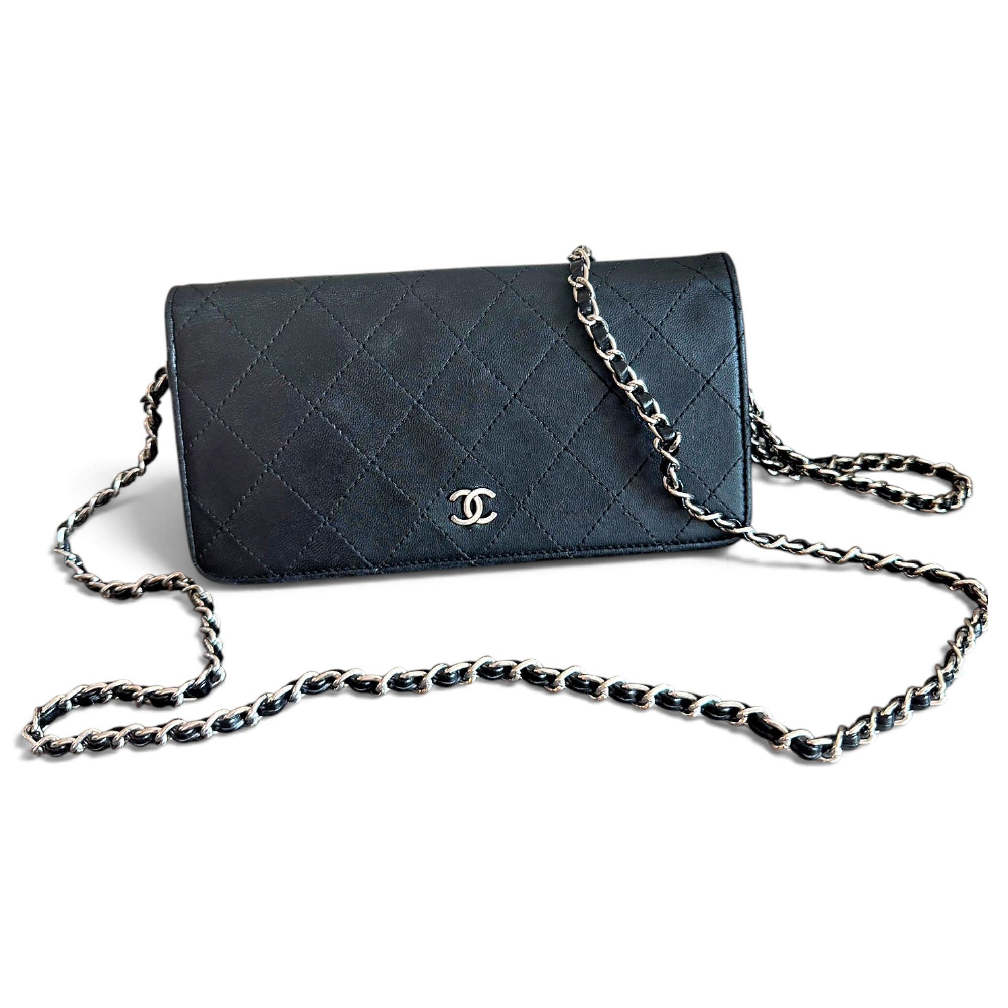 Timeless/Classique leather crossbody bag