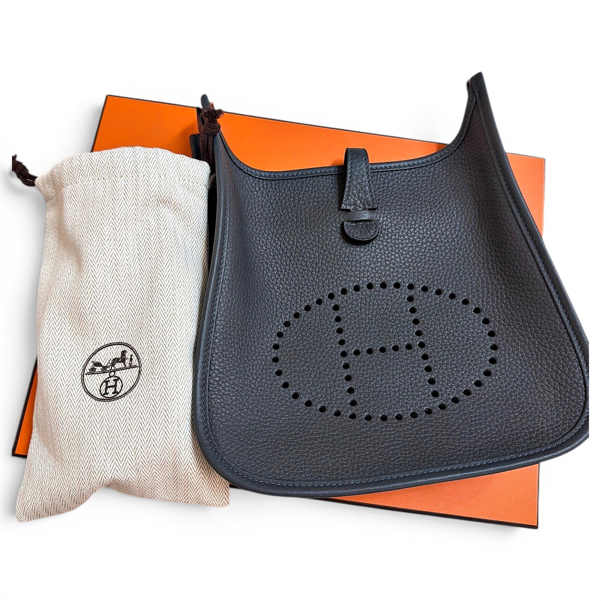 Evelyne leather crossbody bag