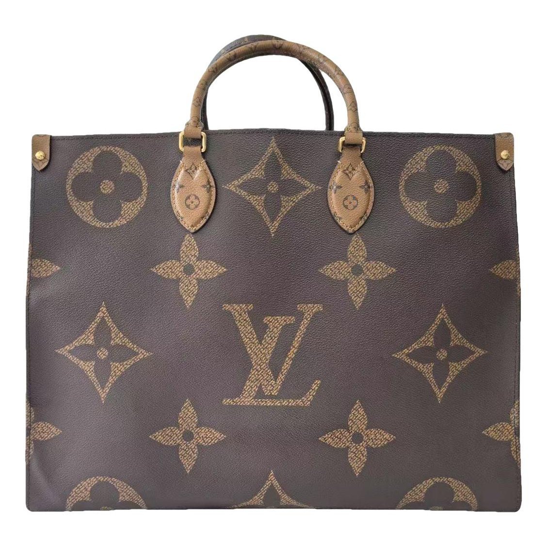 Onthego leather handbag