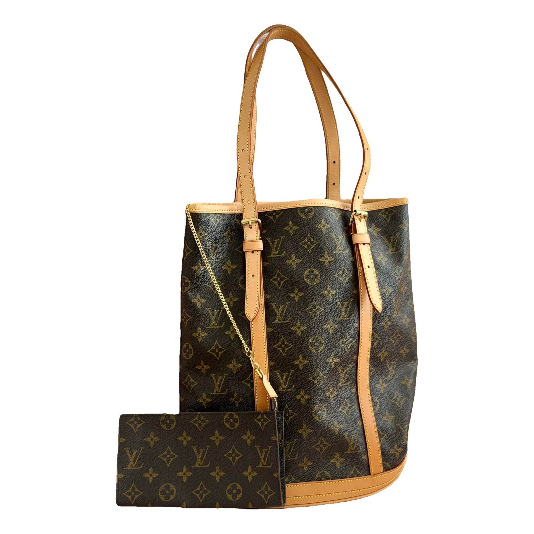 Bucket leather handbag